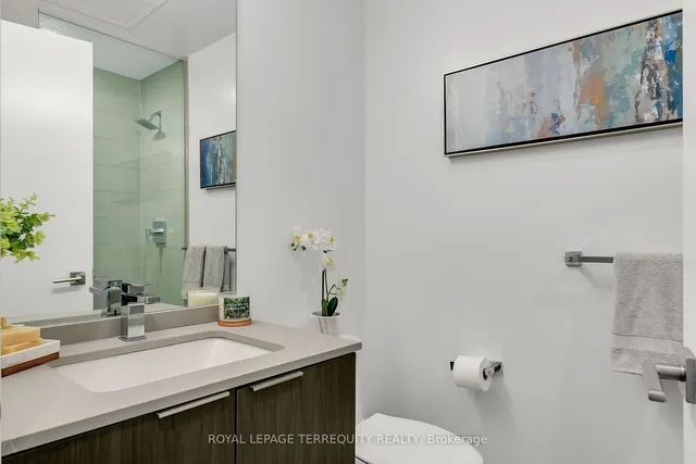 Additional property image - 4208 Dundas St Unit 520