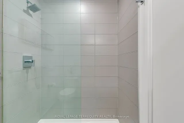 Additional property image - 4208 Dundas St Unit 520