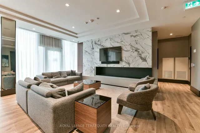 Additional property image - 4208 Dundas St Unit 520