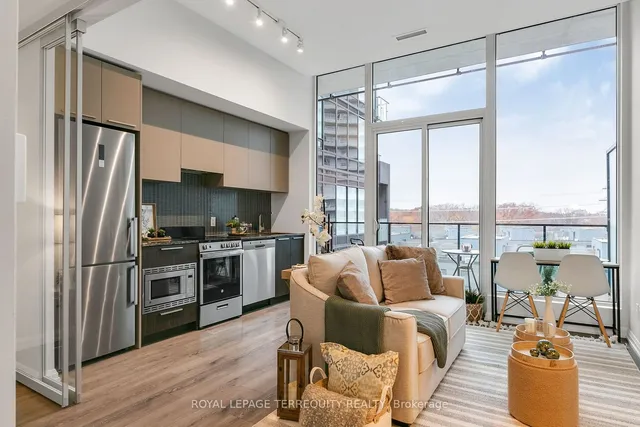 Additional property image - 4208 Dundas St Unit 520