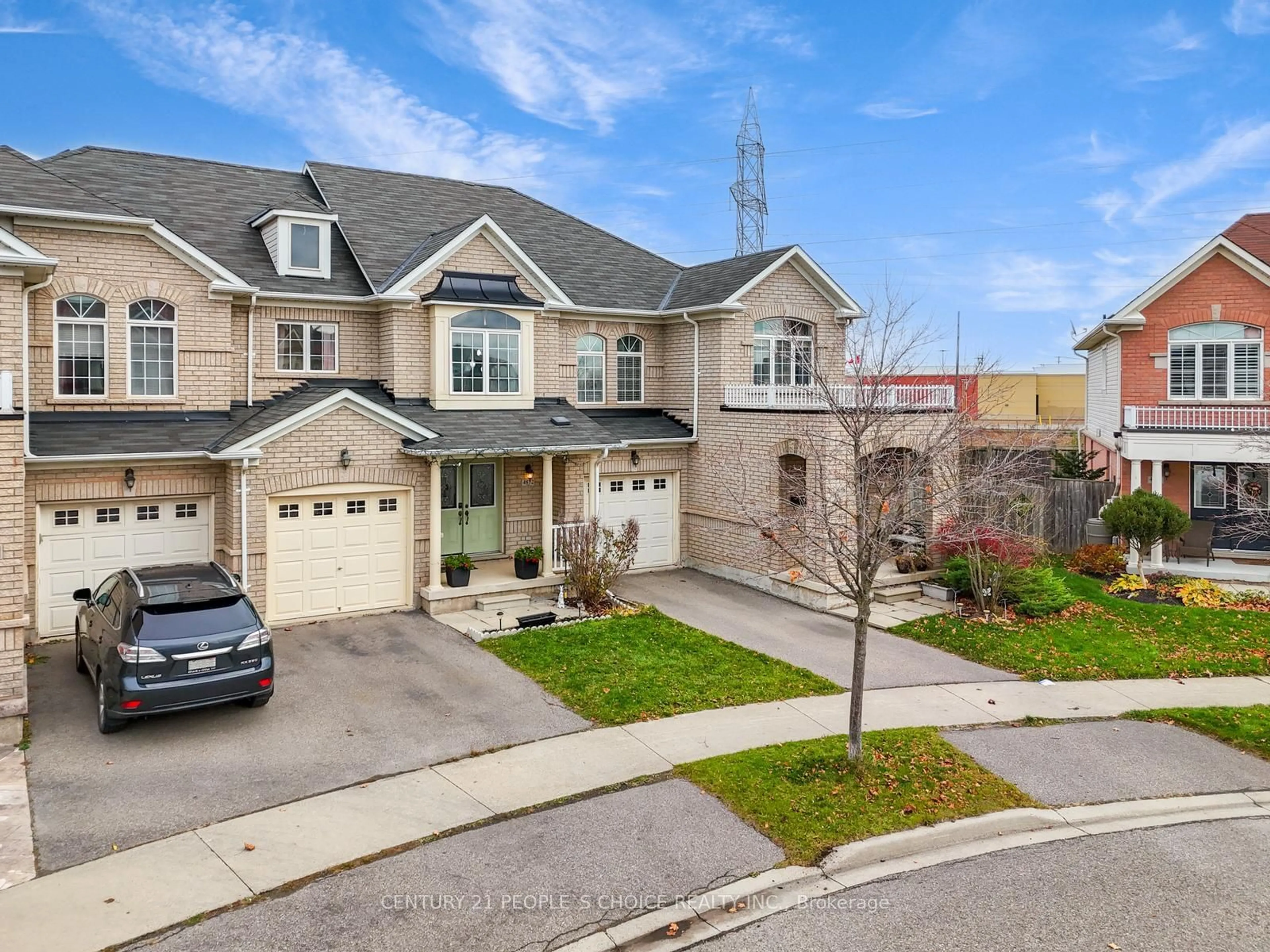 A pic from exterior of the house or condo, the street view for 4872 Capri Cres, Burlington Ontario L7M 0H8