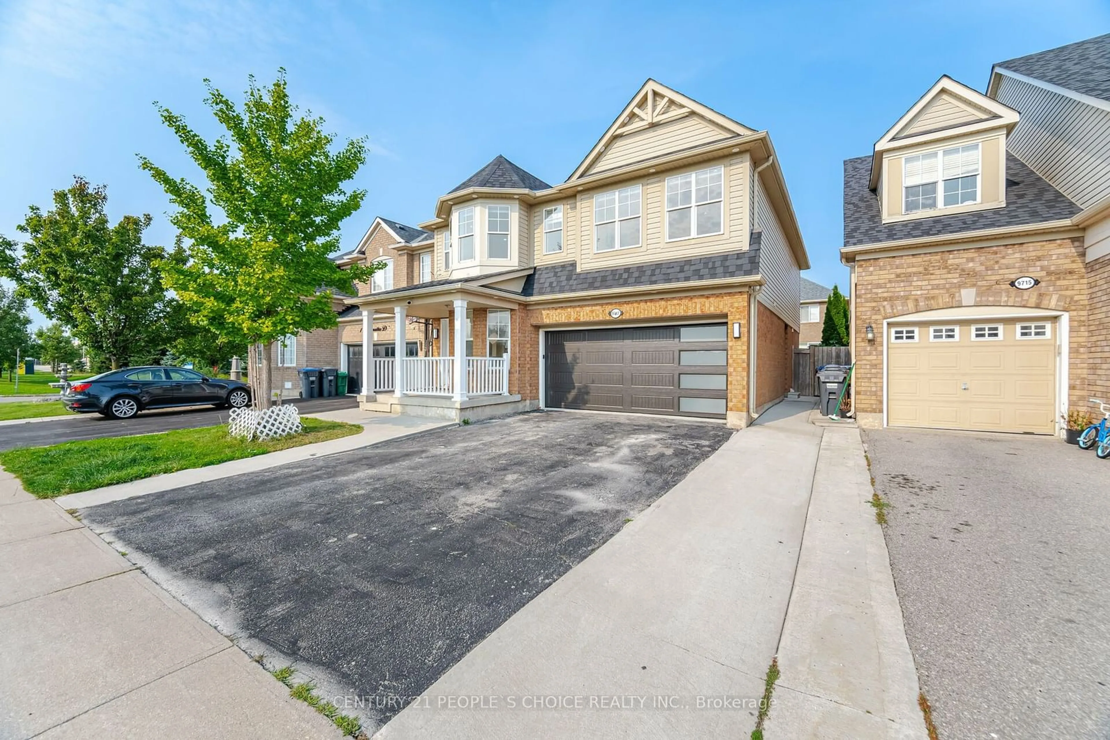 Frontside or backside of a home, the street view for 9717 Creditview Rd, Brampton Ontario L6X 0N5