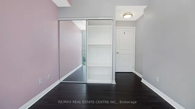 Additional image 10 of 75 Eglinton Ave Unit 902