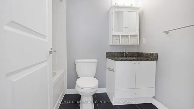 Additional image 9 of 75 Eglinton Ave Unit 902