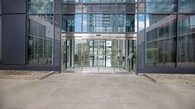 Additional image 38 of 75 Eglinton Ave Unit 902