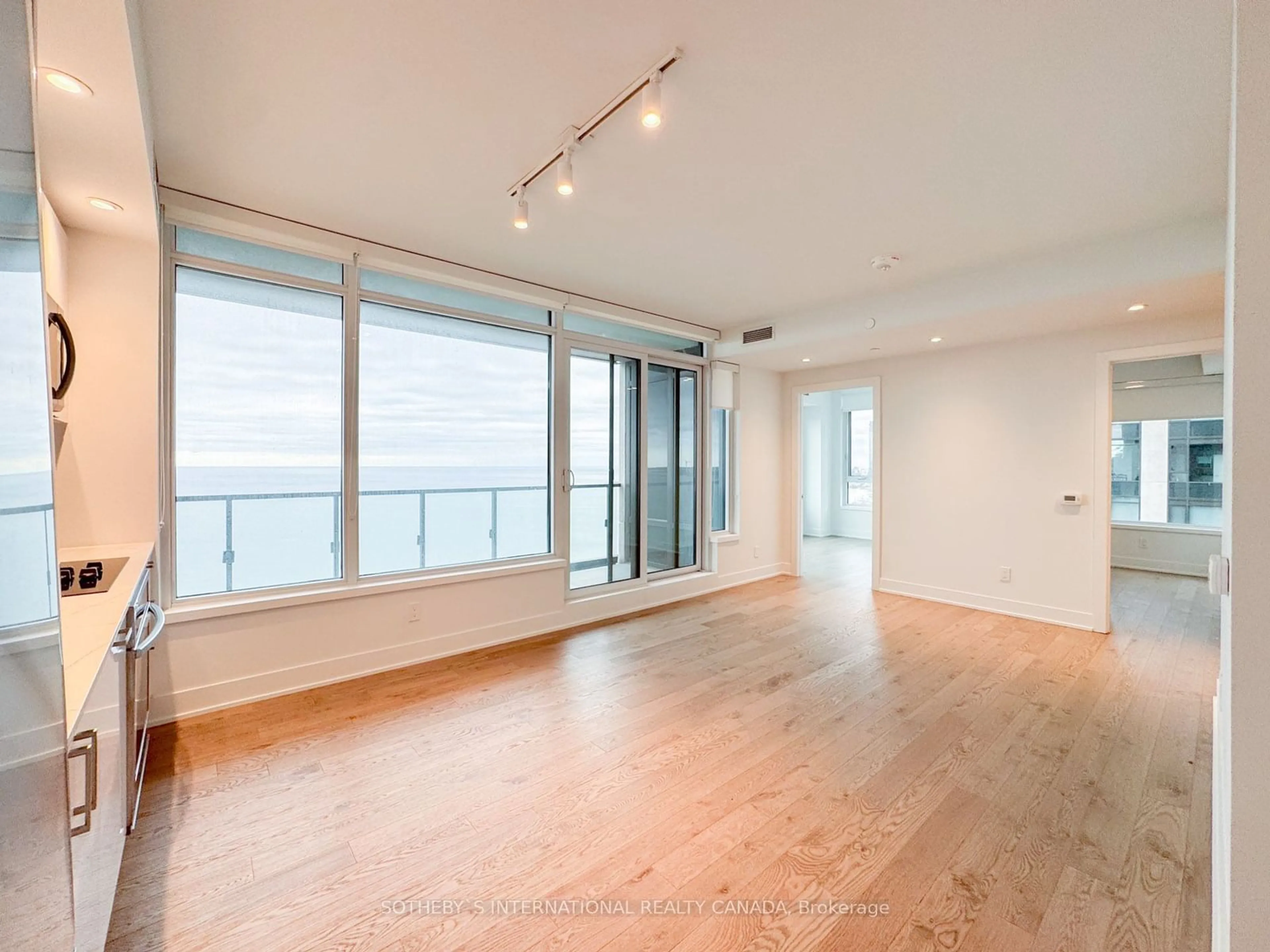 Other indoor space, wood floors for 1926 Lake Shore Blvd #2010E, Toronto Ontario M6S 1A1