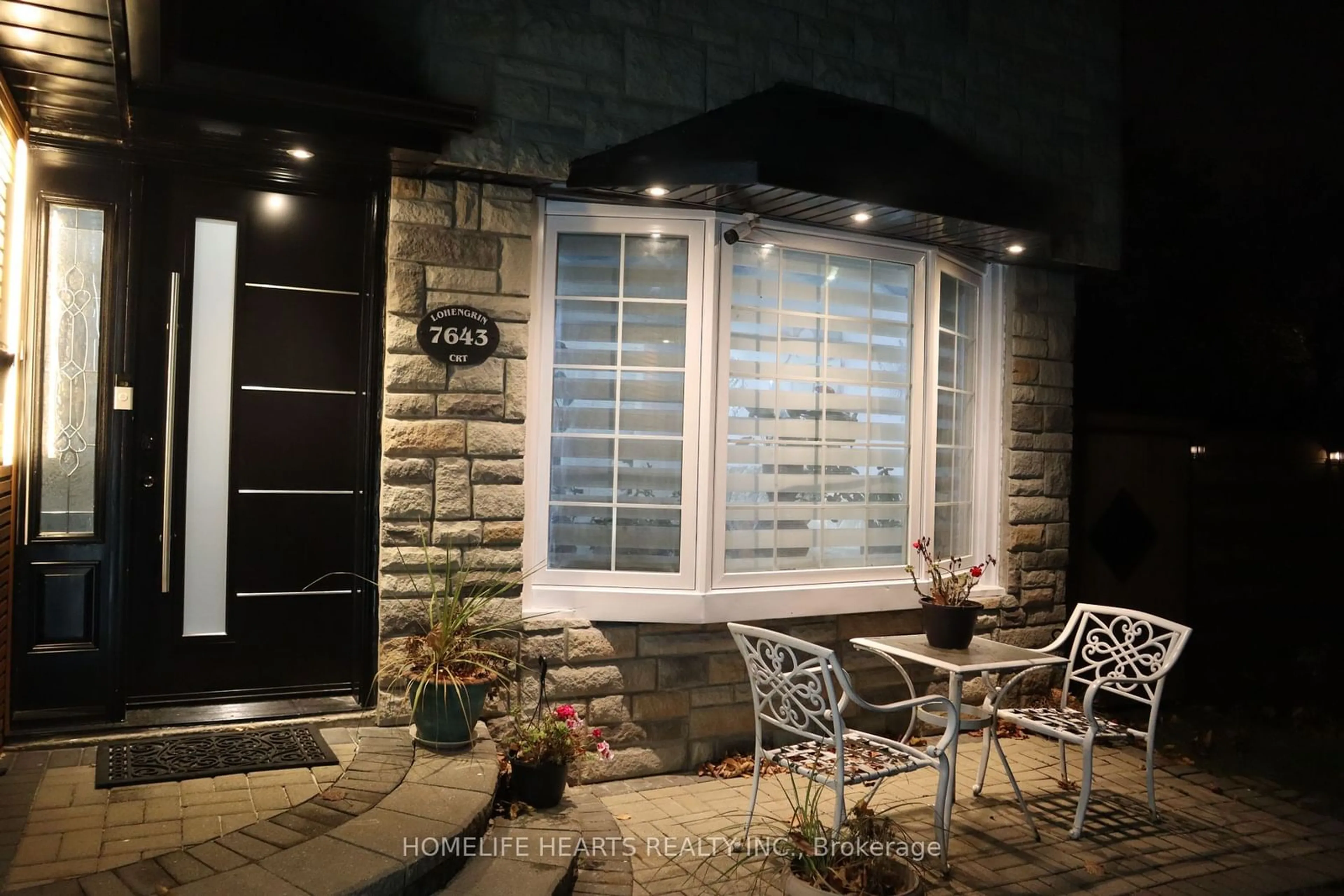 Patio, cottage for 7643 Lohengrin Crt, Mississauga Ontario L4T 3J1