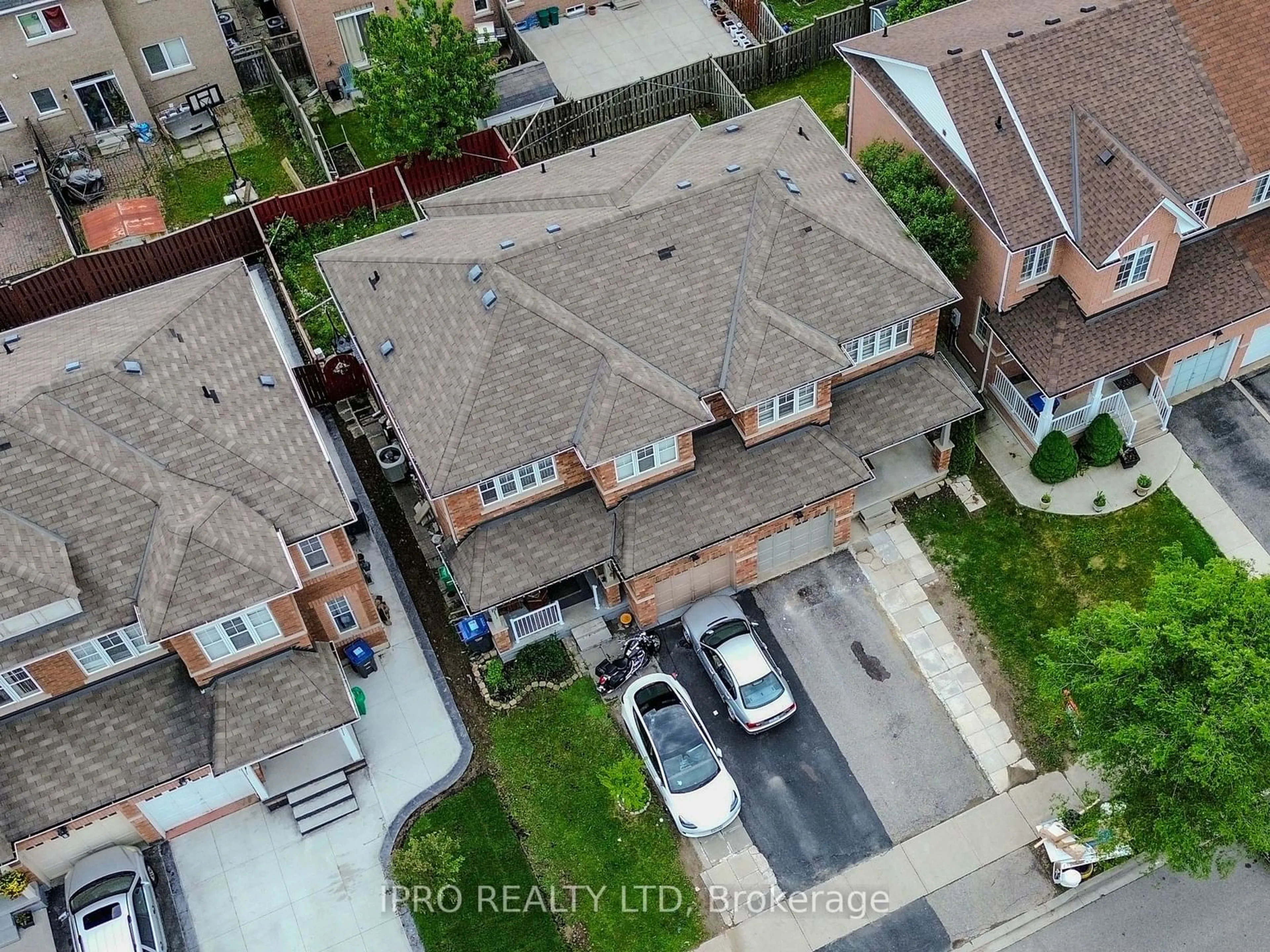 Frontside or backside of a home, the street view for 17 Prudhomme Dr, Brampton Ontario L6R 0H2