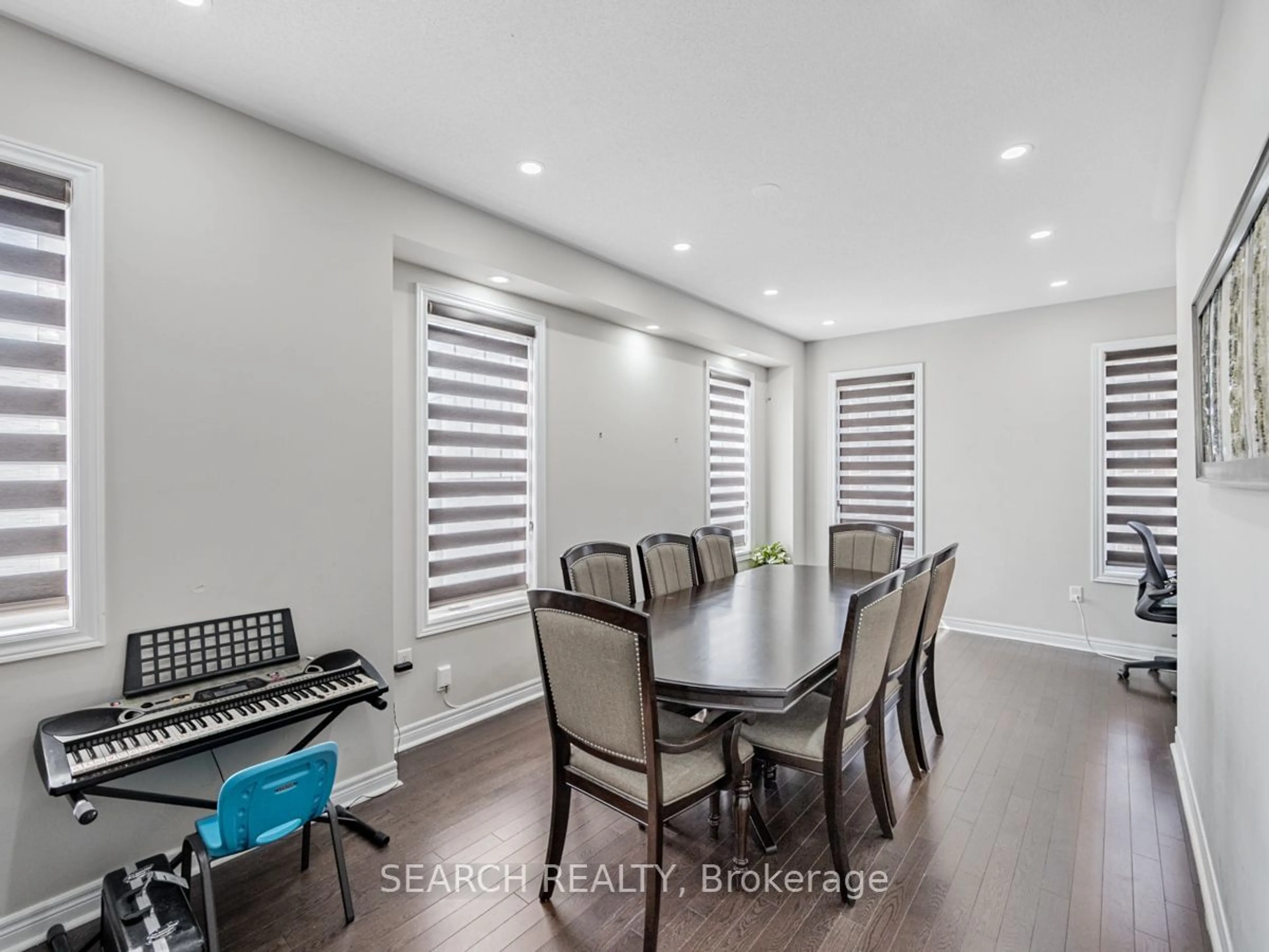 Dining room, wood floors for 5 Remembrance Rd, Brampton Ontario L7A 0A7