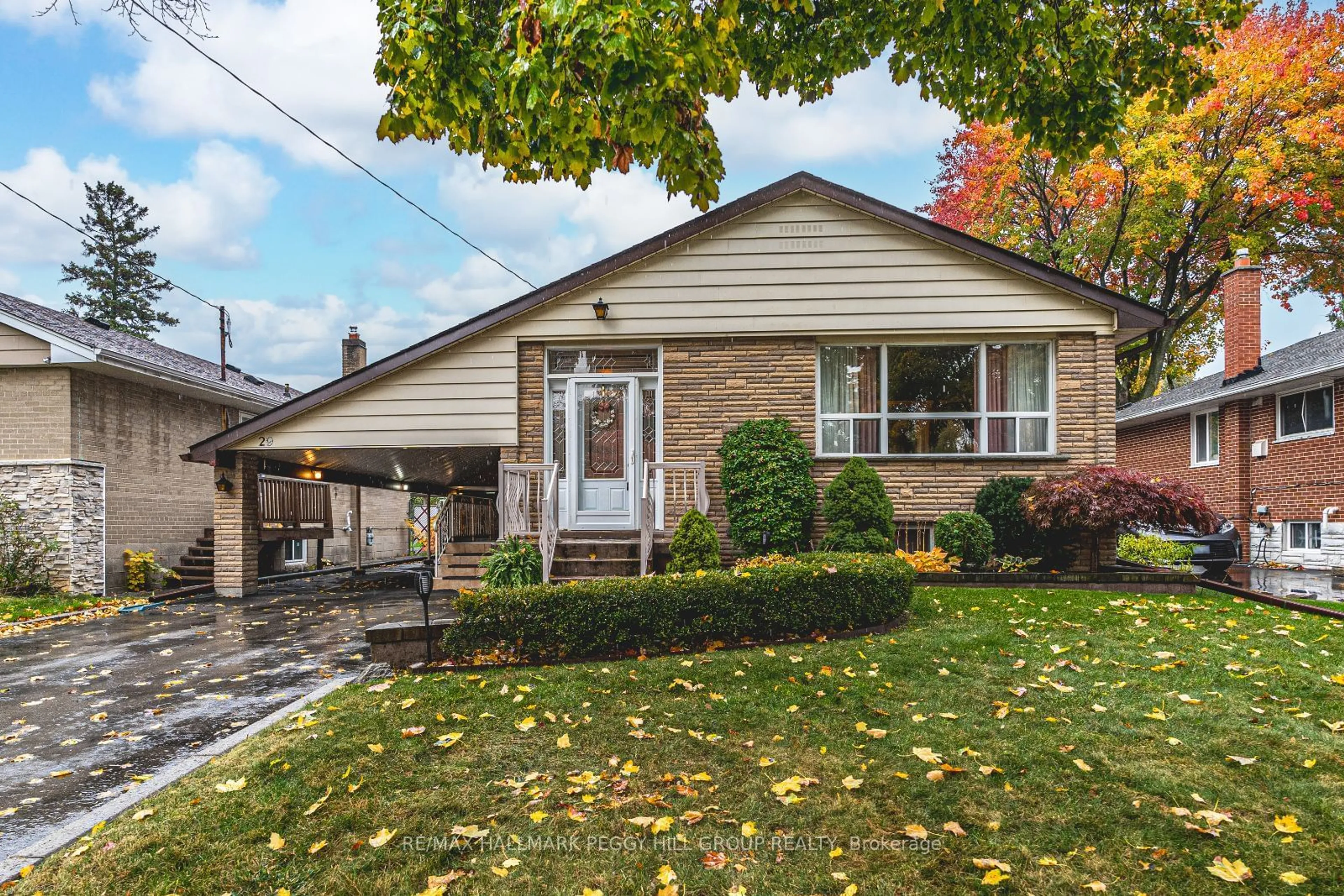 Home with vinyl exterior material for 29 Checkendon Dr, Toronto Ontario M9W 2Y8