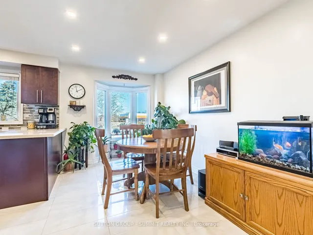 Additional property image - 2 Sir Lou Dr Unit 20