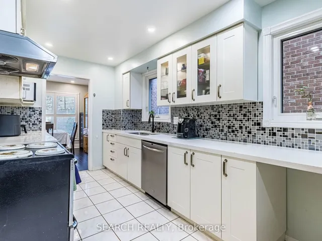 Additional property image - 194 Simmons Blvd