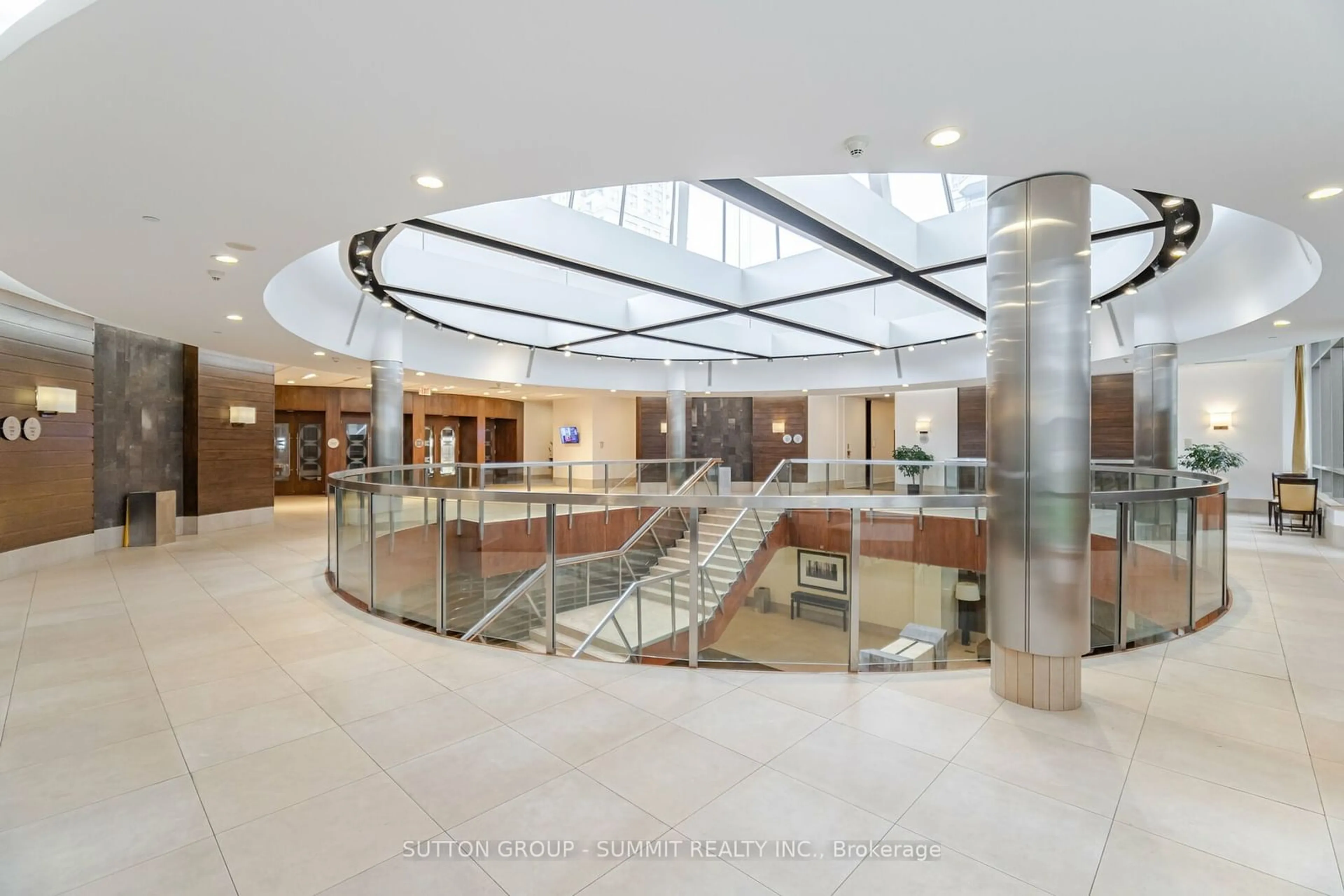 Indoor lobby, ceramic floors for 3880 Duke Of York Blvd #409, Mississauga Ontario L5B 4M7