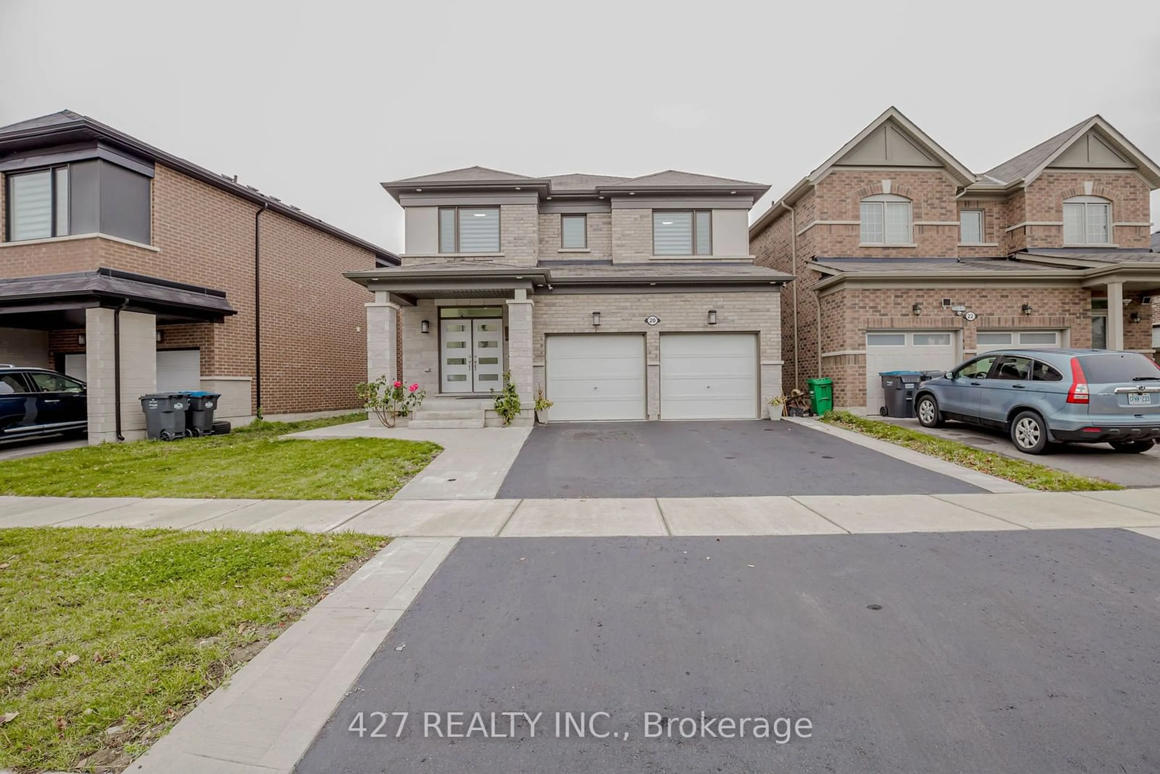 Frontside or backside of a home, the street view for 20 Dolucci Cres, Brampton Ontario L7A 5E9