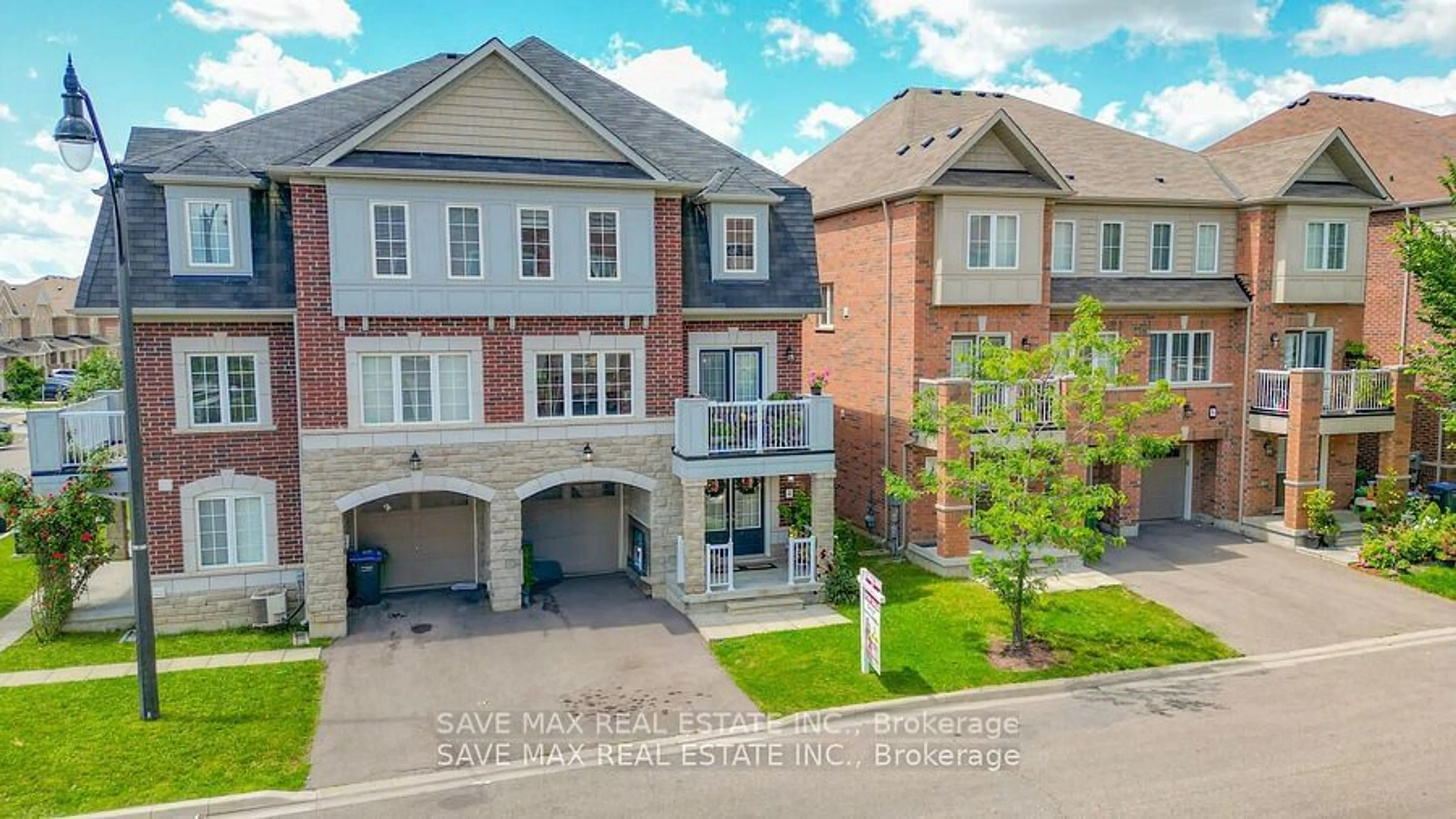 A pic from exterior of the house or condo, the street view for 4 Francesco St, Brampton Ontario L7A 4N7