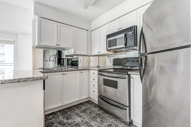 Additional property image - 2121 Lake Shore Blvd Unit 1211