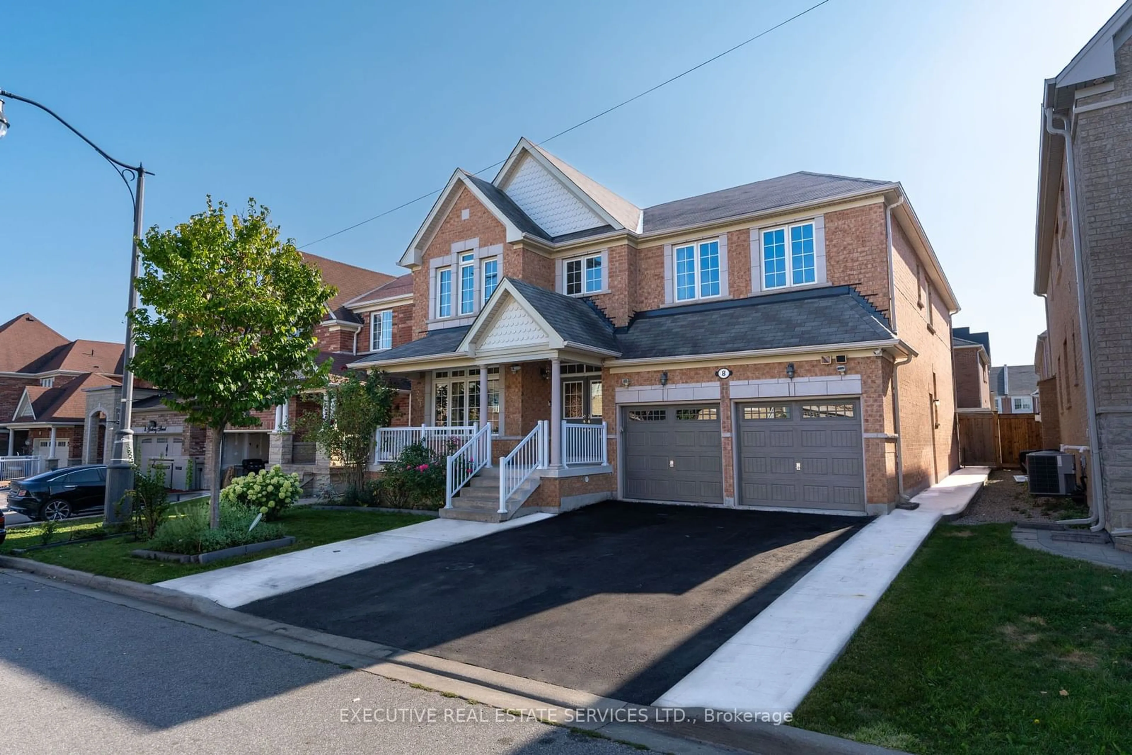 Frontside or backside of a home, the street view for 8 Gosling St, Brampton Ontario L6Y 0V2