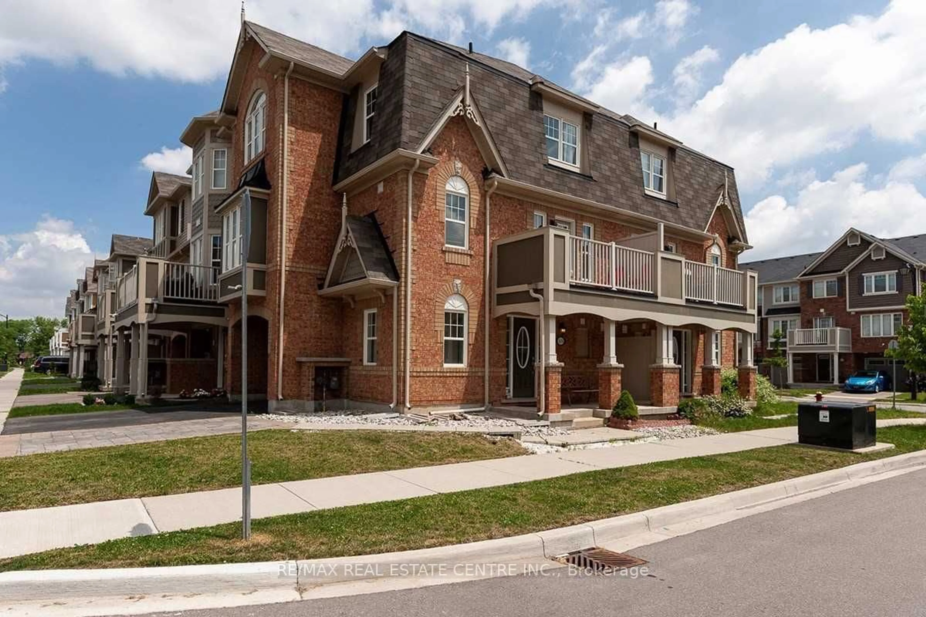 A pic from exterior of the house or condo, the street view for 629 Attenborough Terr, Milton Ontario L9T 8R1