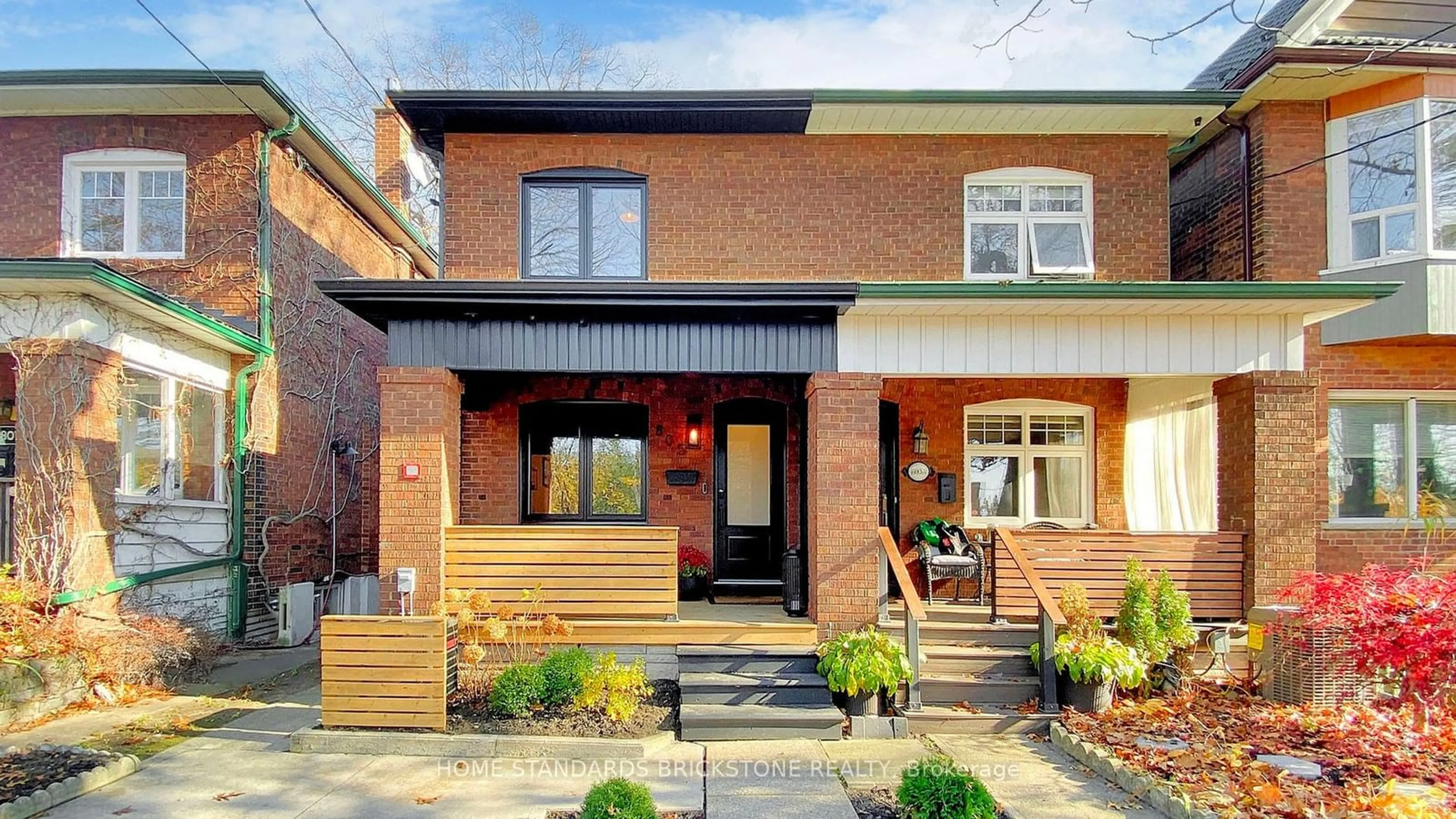 Home with brick exterior material for 805 Windermere Ave, Toronto Ontario M6S 3M5