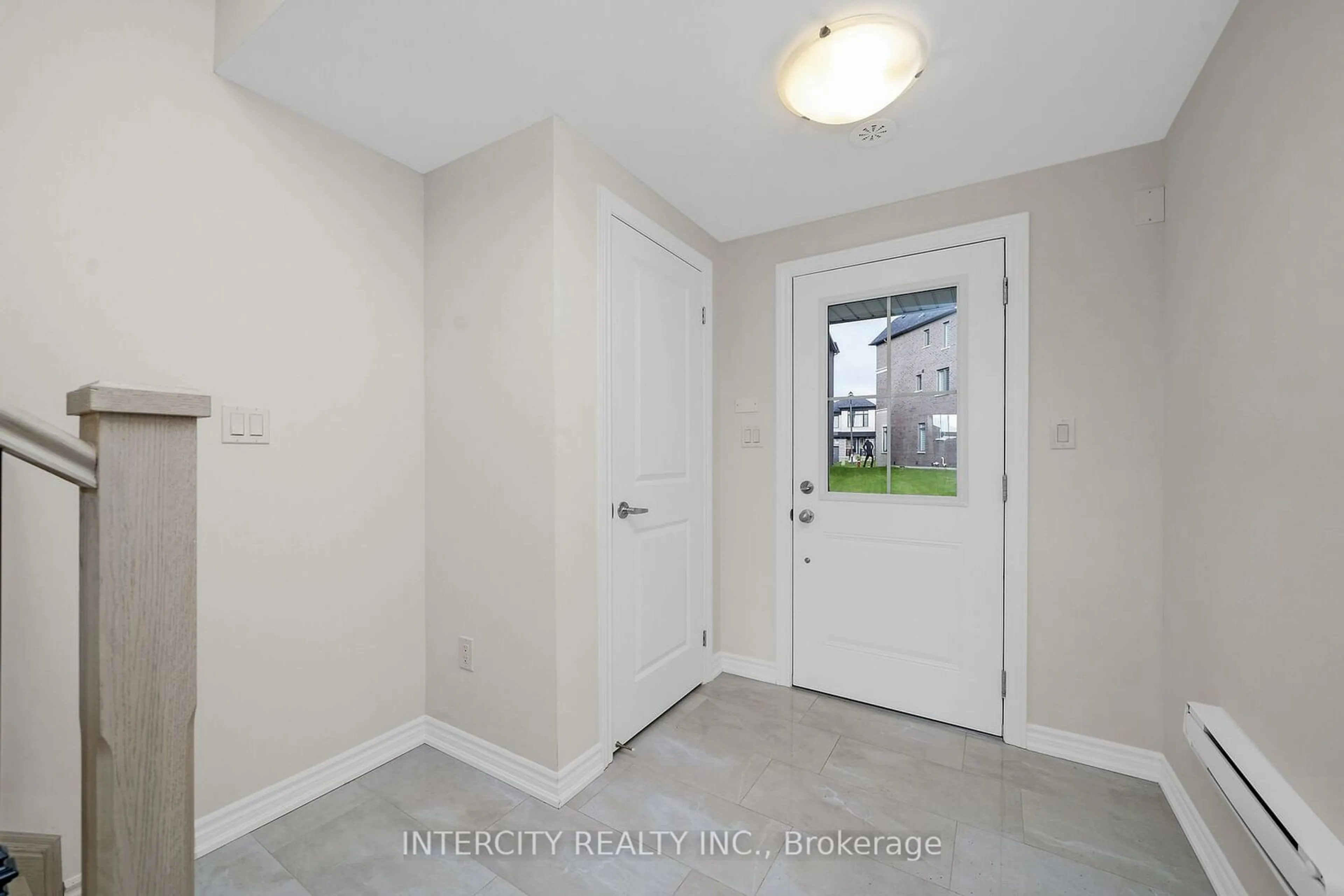 Indoor entryway, not visible floor for 394 Tim Manley Ave #1, Caledon Ontario L7C 1Z9