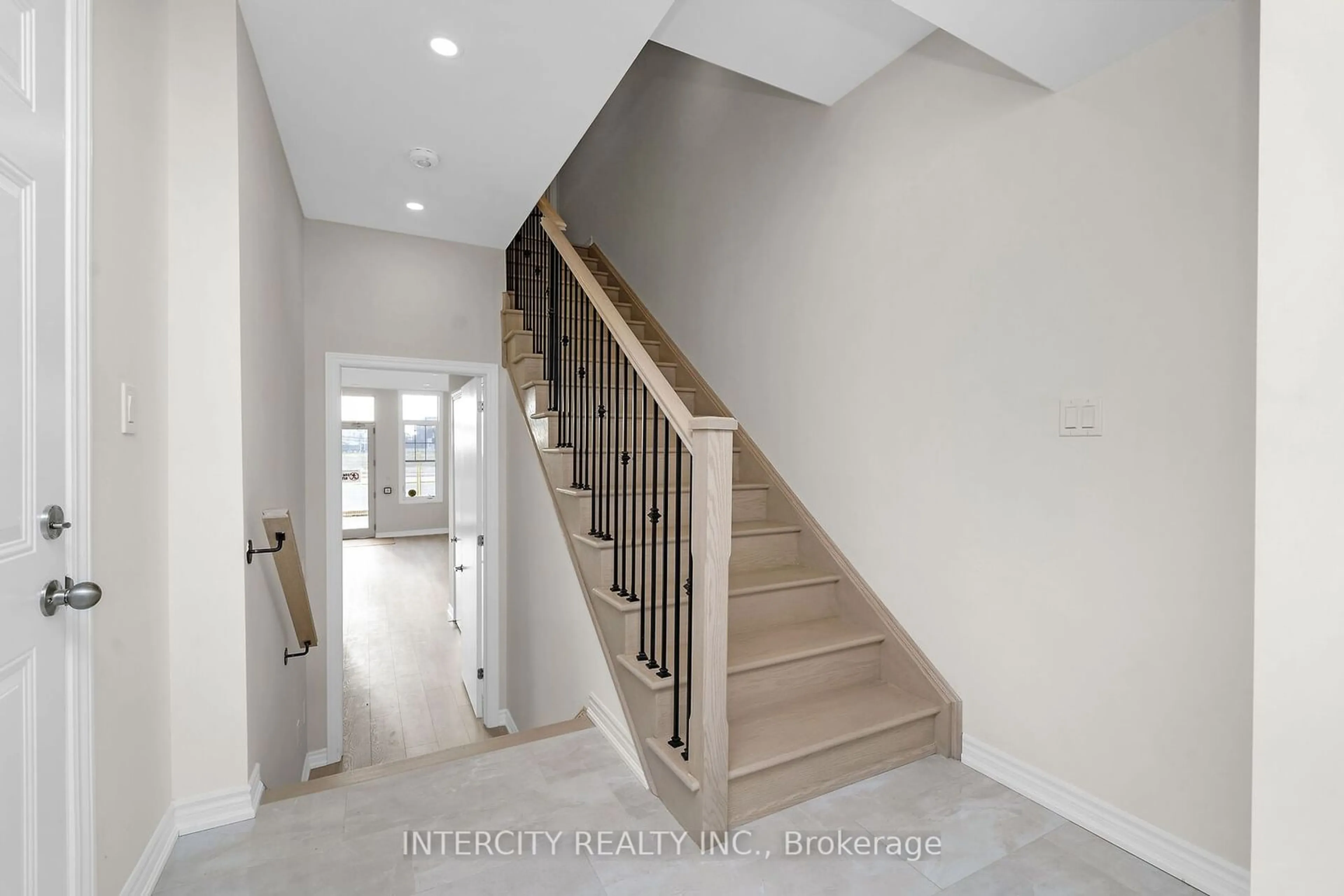 Stairs for 394 Tim Manley Ave #1, Caledon Ontario L7C 1Z9