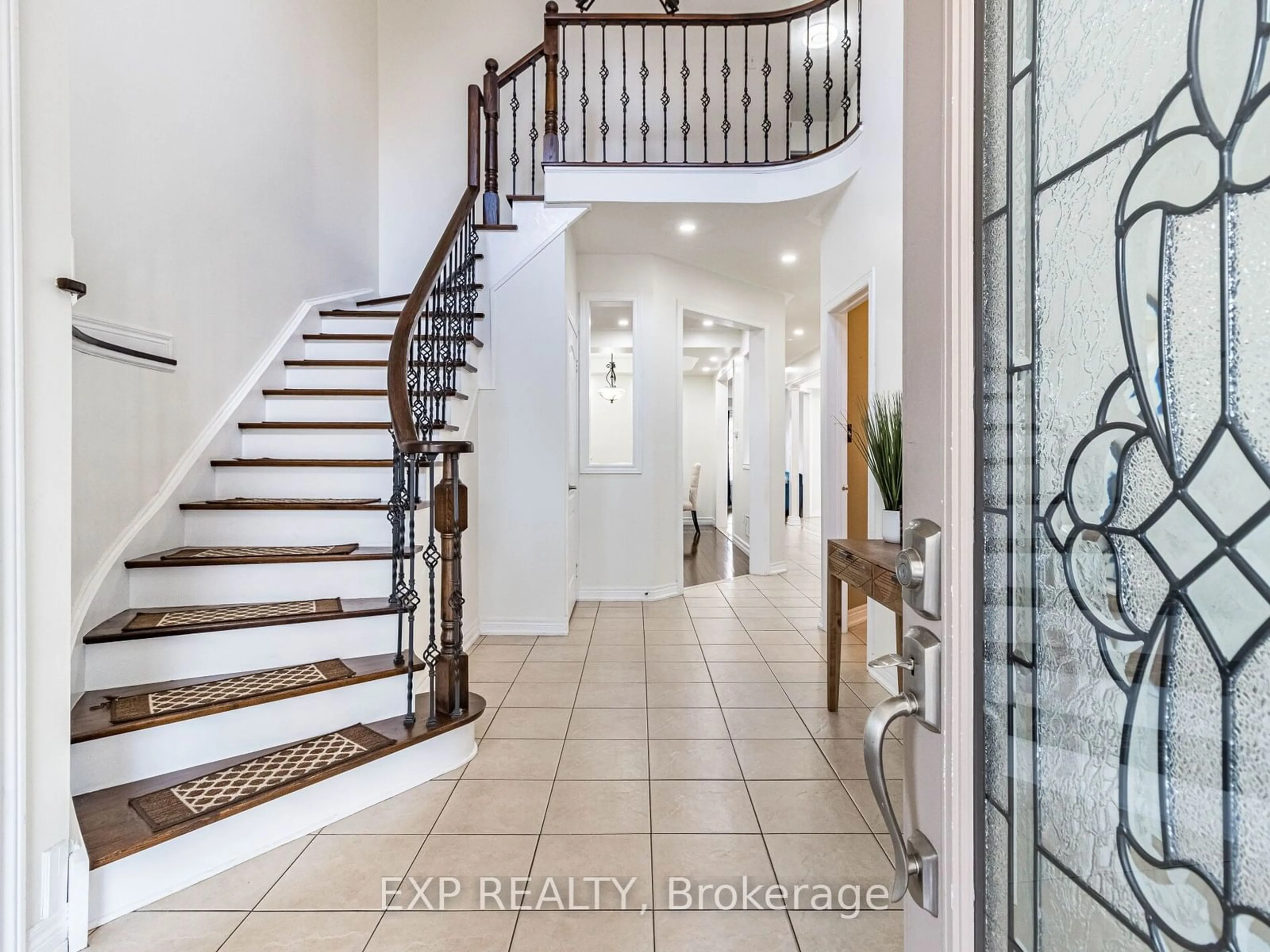 Indoor entryway, wood floors for 1051 McClenahan Cres, Milton Ontario L9T 6W6