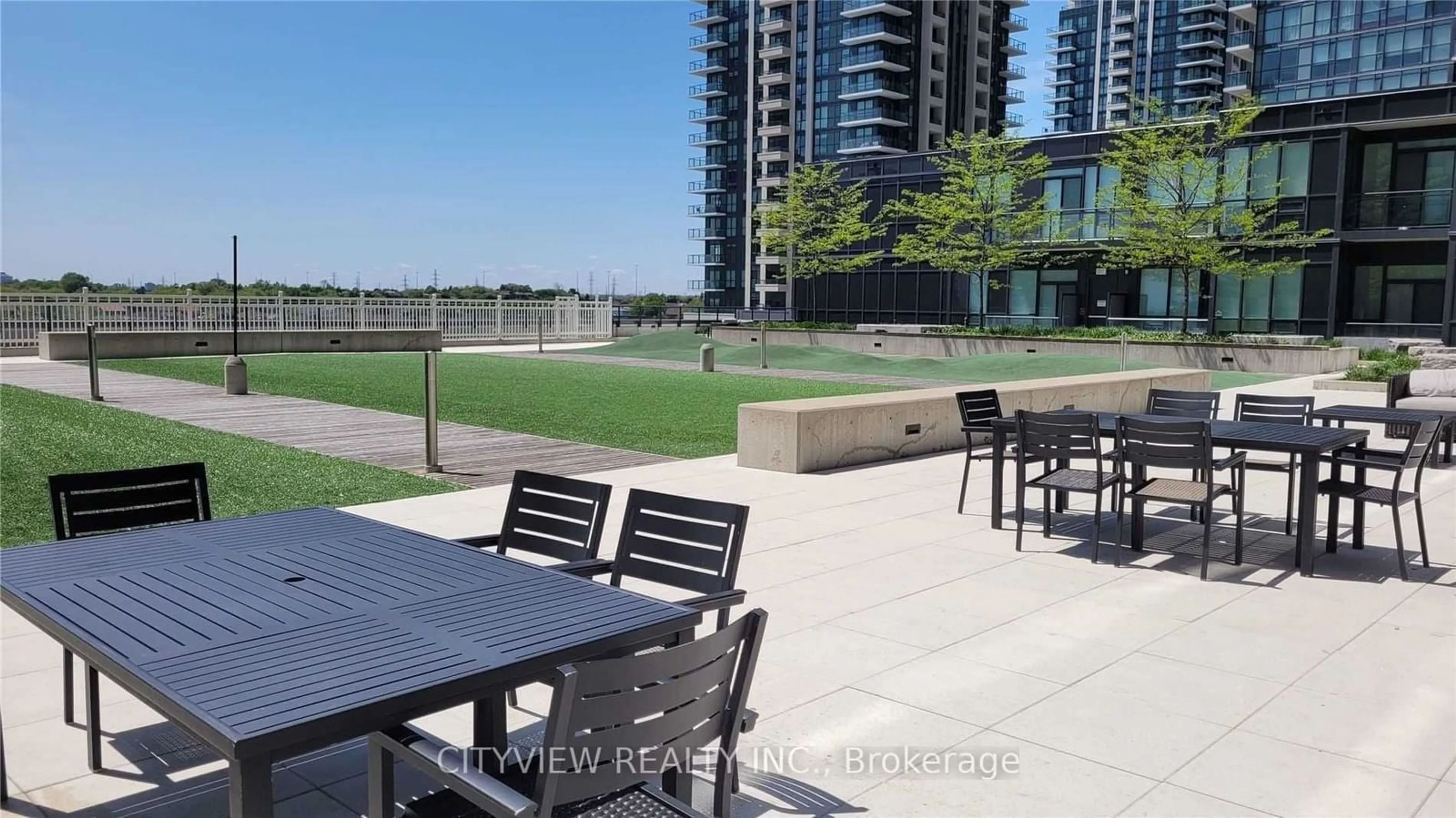 Patio, the fenced backyard for 4011 Brickstone Mews #606, Mississauga Ontario L5B 0J7