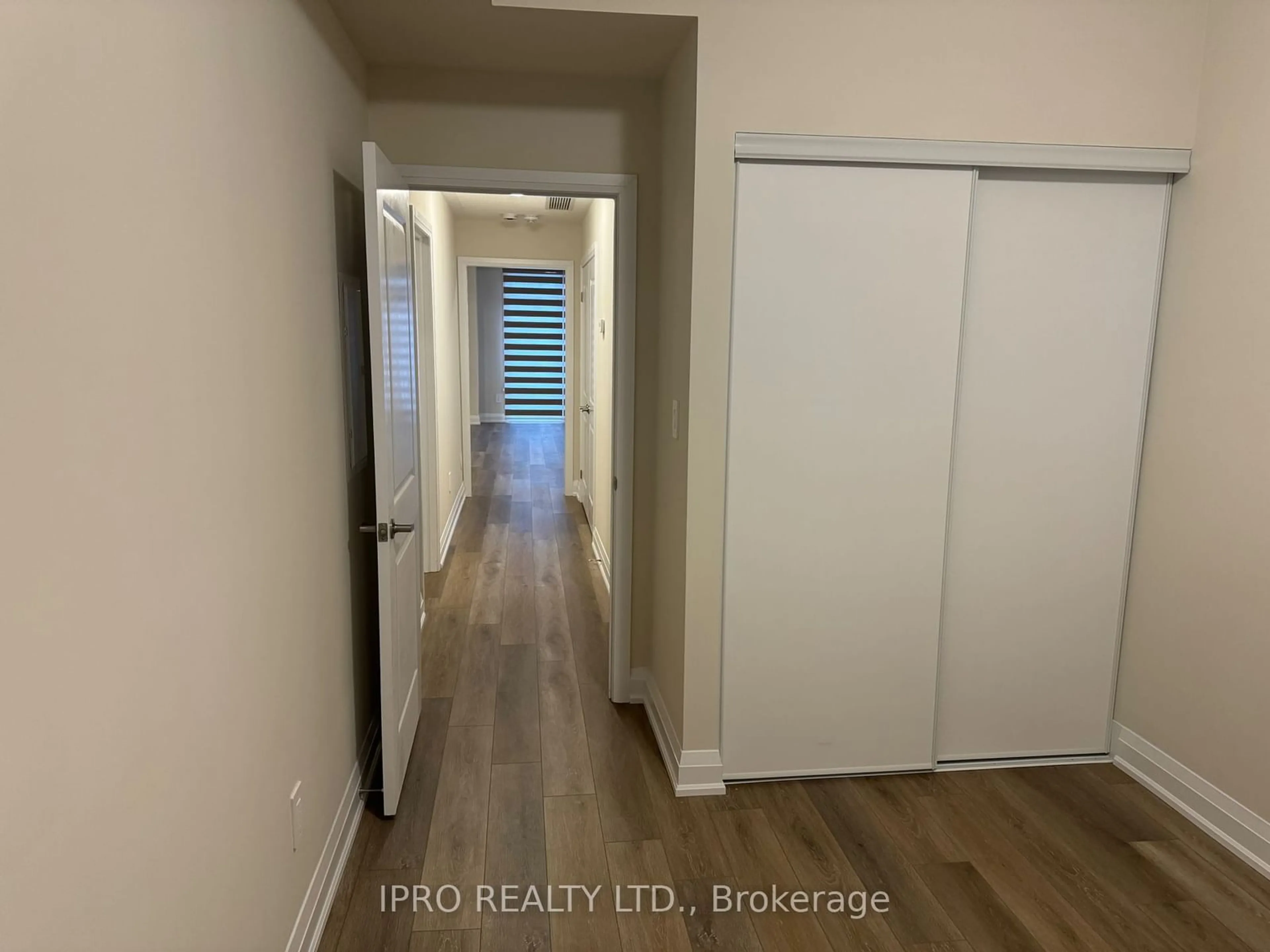 Indoor entryway for 8175 Britannia Rd, Milton Ontario L9T 7E7