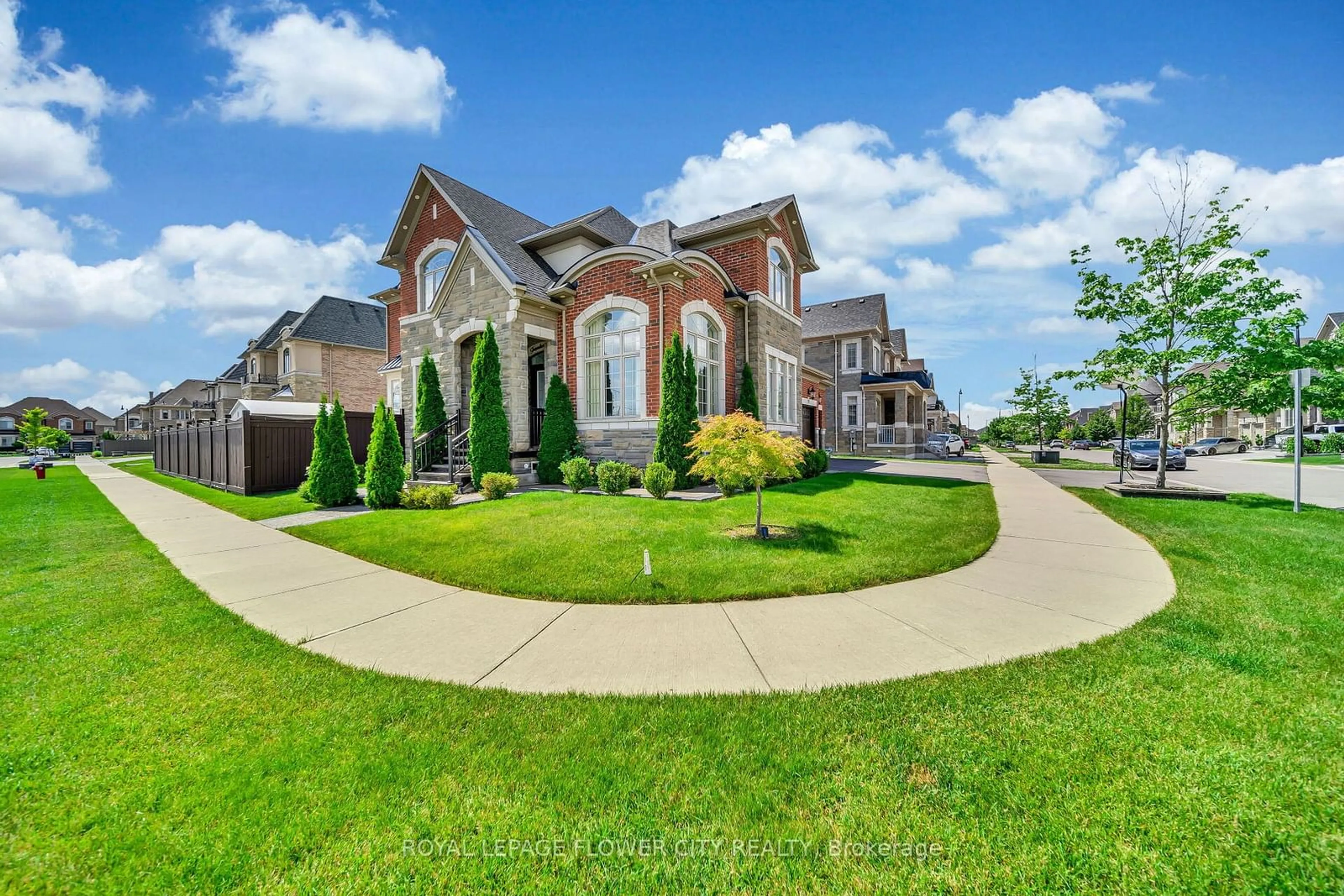 Frontside or backside of a home, the street view for 9 Balloon Cres, Brampton Ontario L6P 4B7