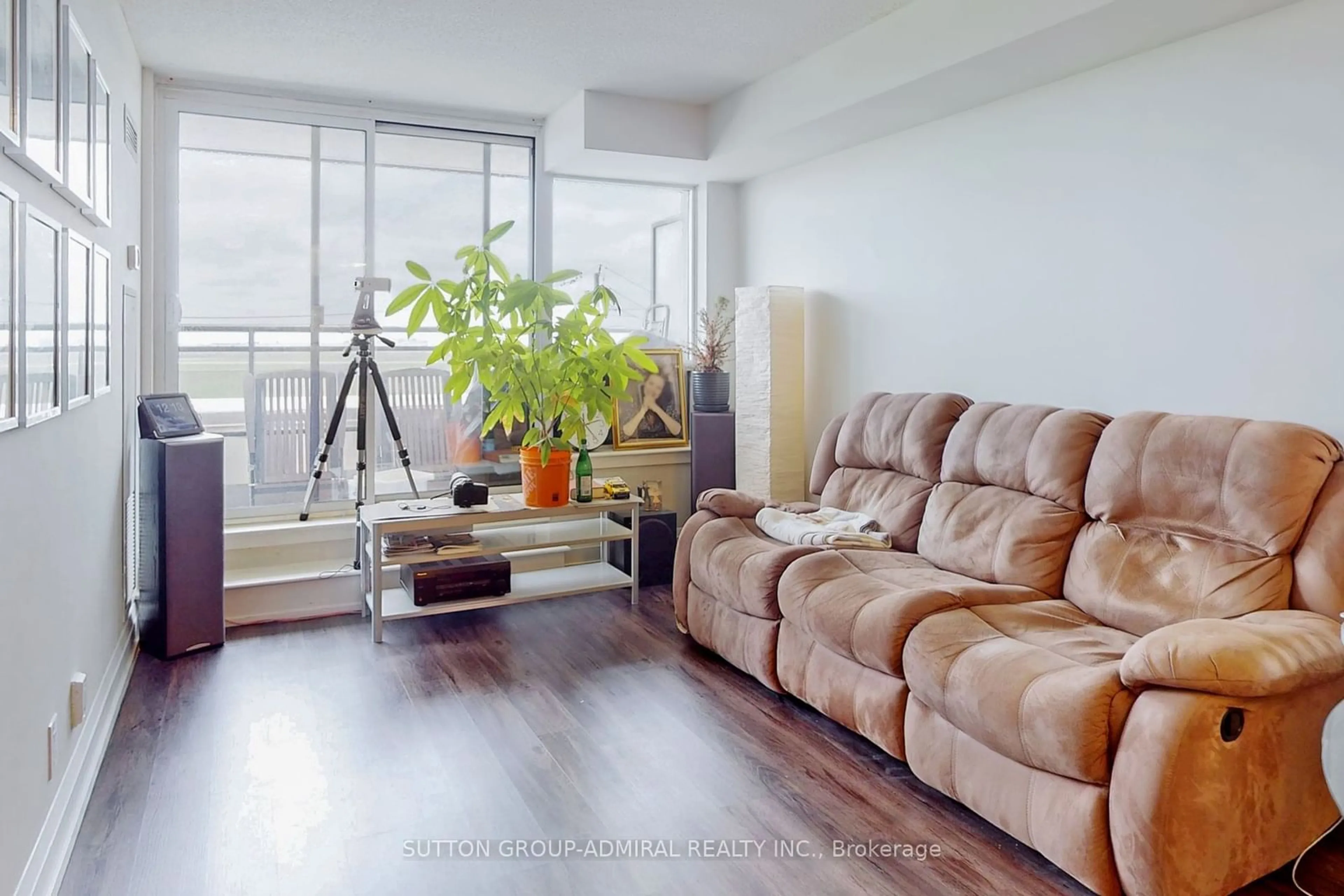 Living room, wood floors for 1070 Sheppard Ave #407, Toronto Ontario M3J 0G8