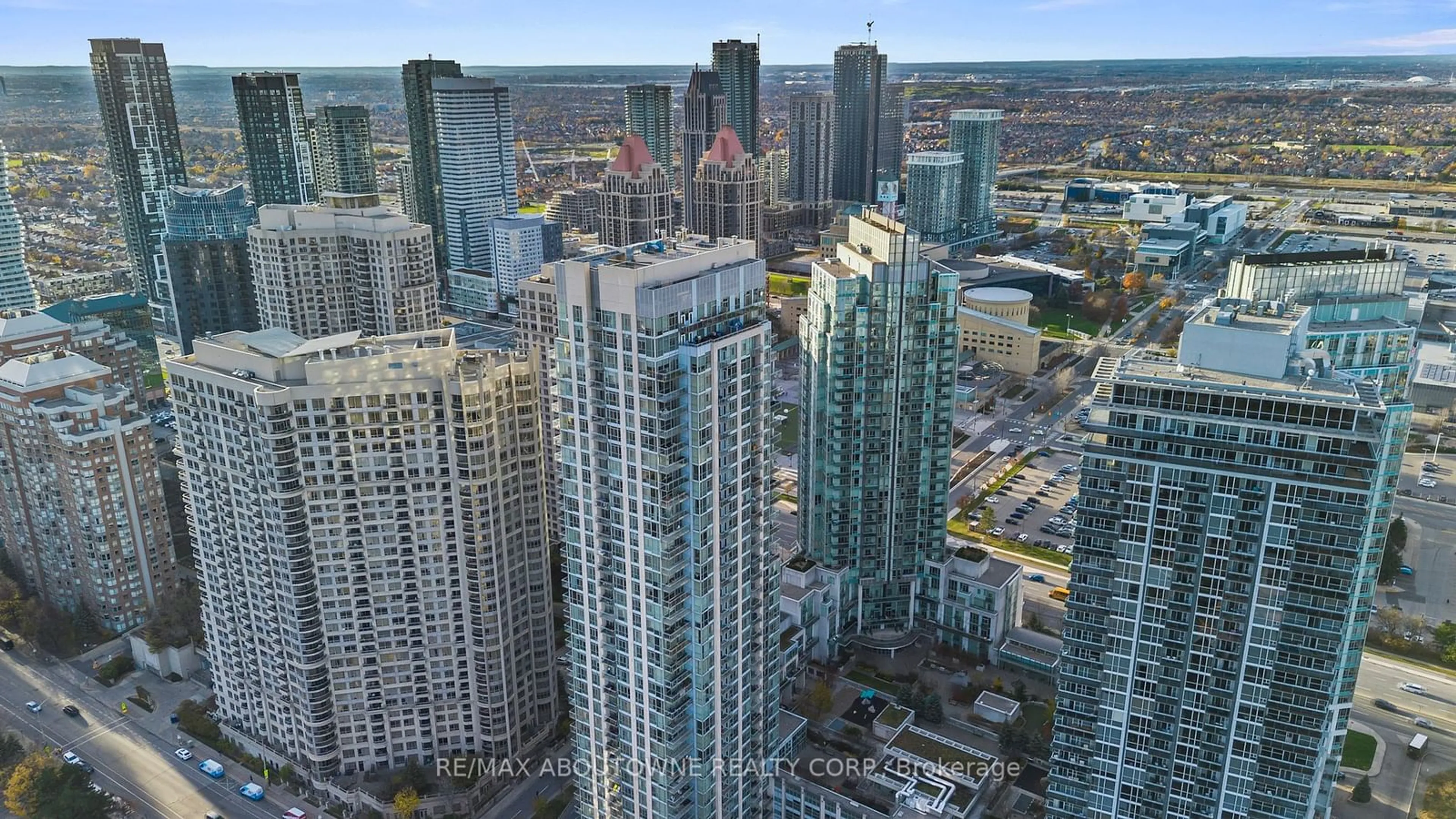 A pic from exterior of the house or condo, the view of city buildings for 225 Webb Dr #2503, Mississauga Ontario L5B 4P2