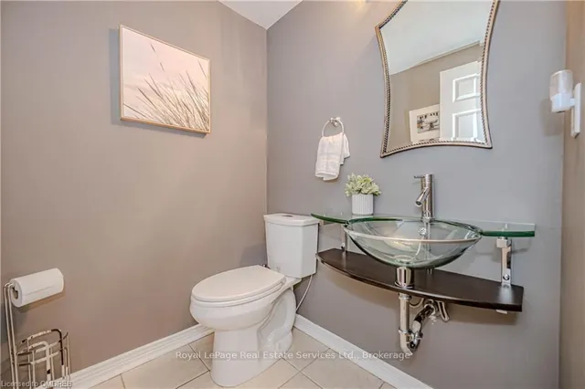 Additional property image - 2105 BERWICK Dr Unit 7