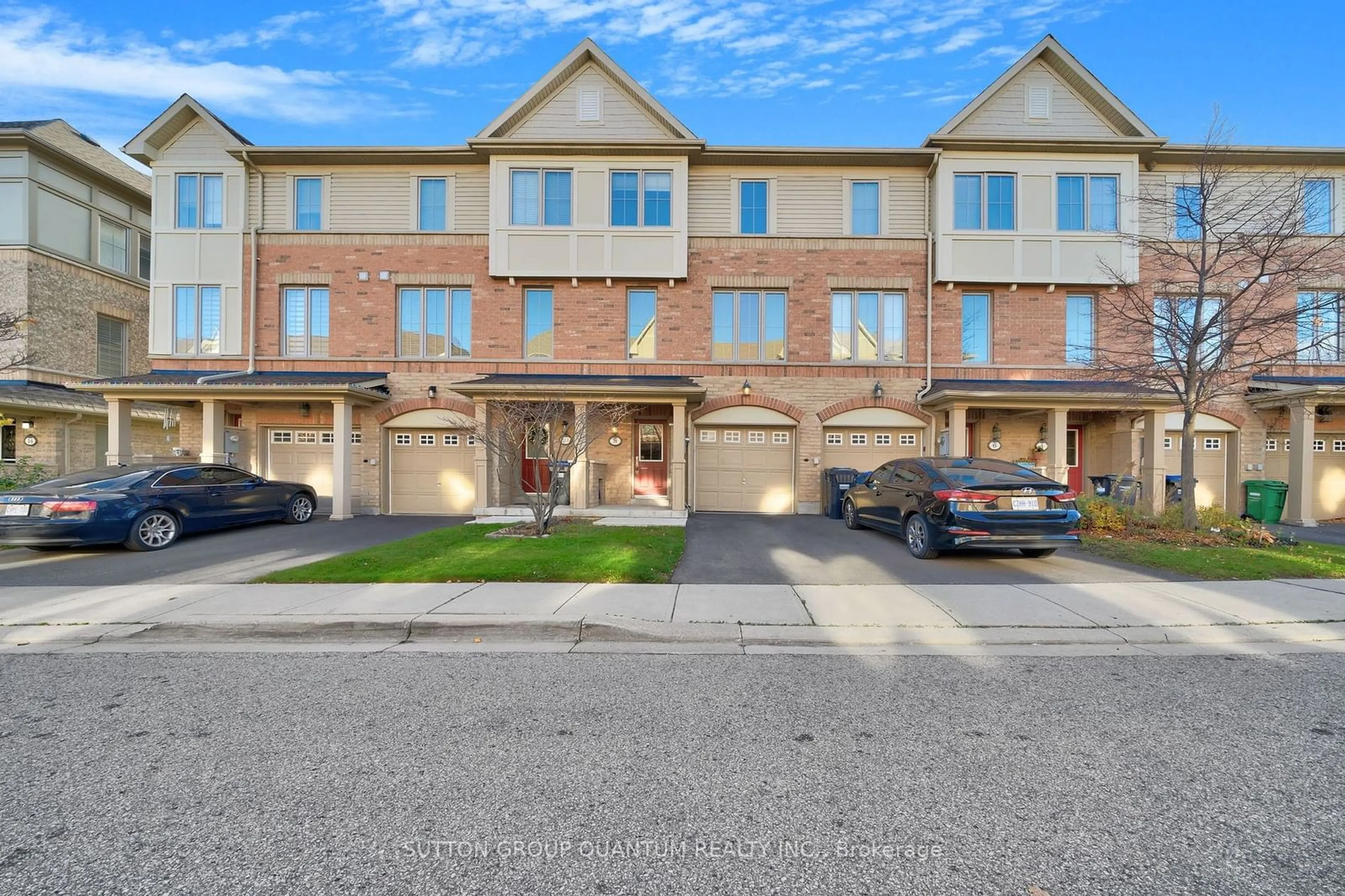 A pic from exterior of the house or condo, the street view for 8 Cailiff St, Brampton Ontario L6Y 0P9