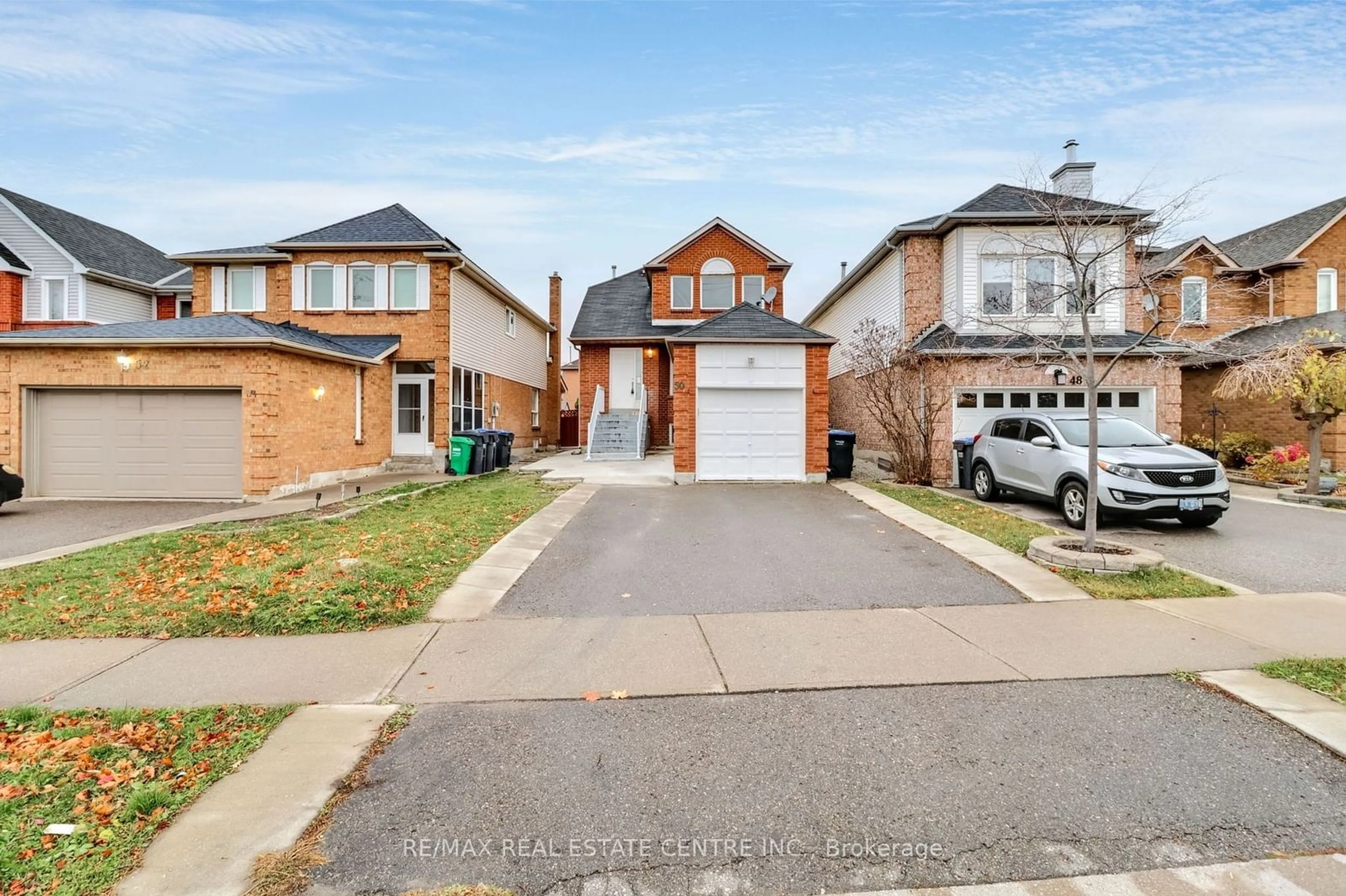 Frontside or backside of a home, the street view for 50 Beaconsfield Ave, Brampton Ontario L6Y 4S2