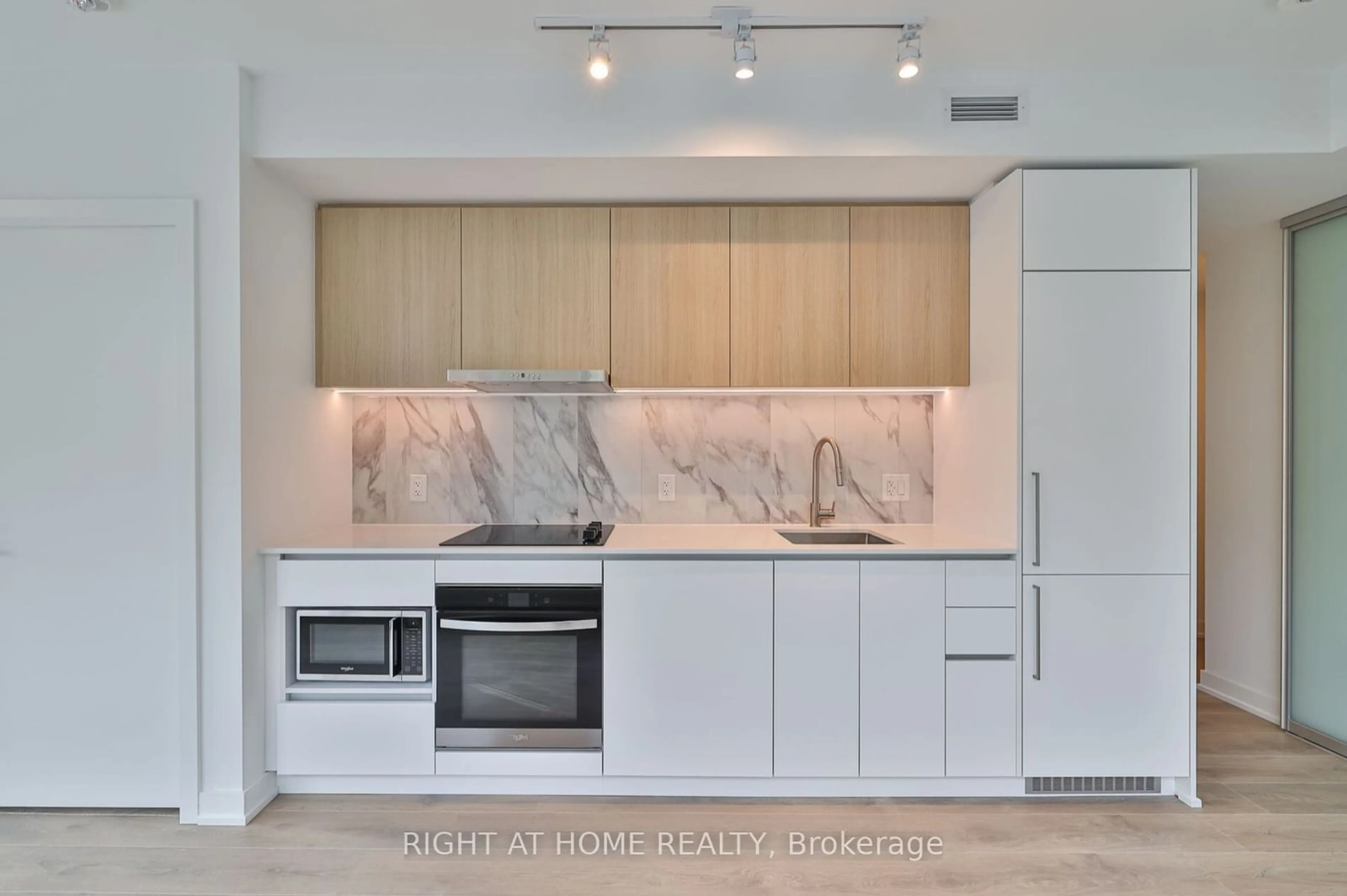 Open concept kitchen for 1100 Sheppard Ave #208, Toronto Ontario M3K 0E4