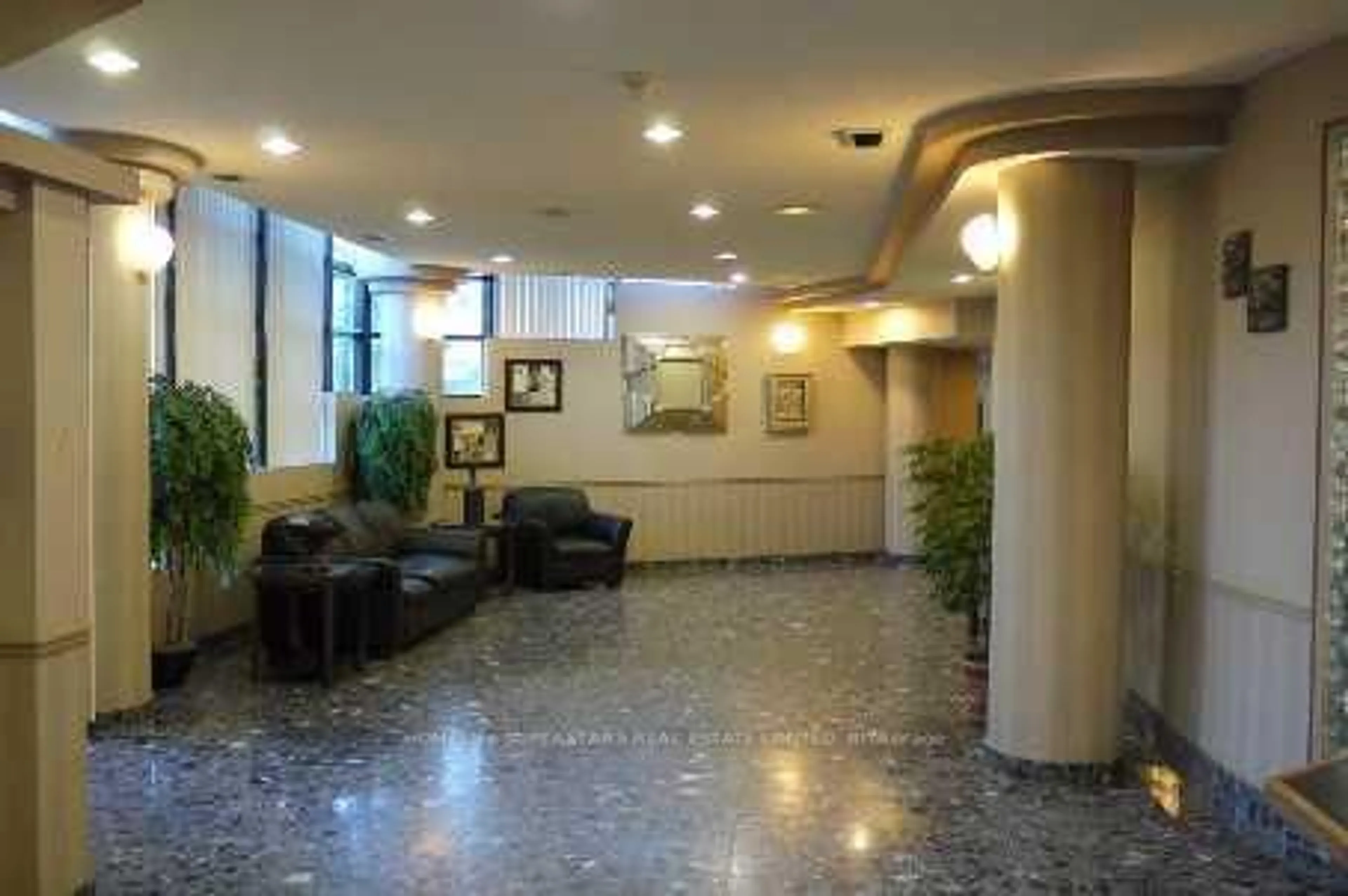 Indoor lobby, unknown floor for 35 Trailwood Dr #713, Mississauga Ontario L4Z 3L6