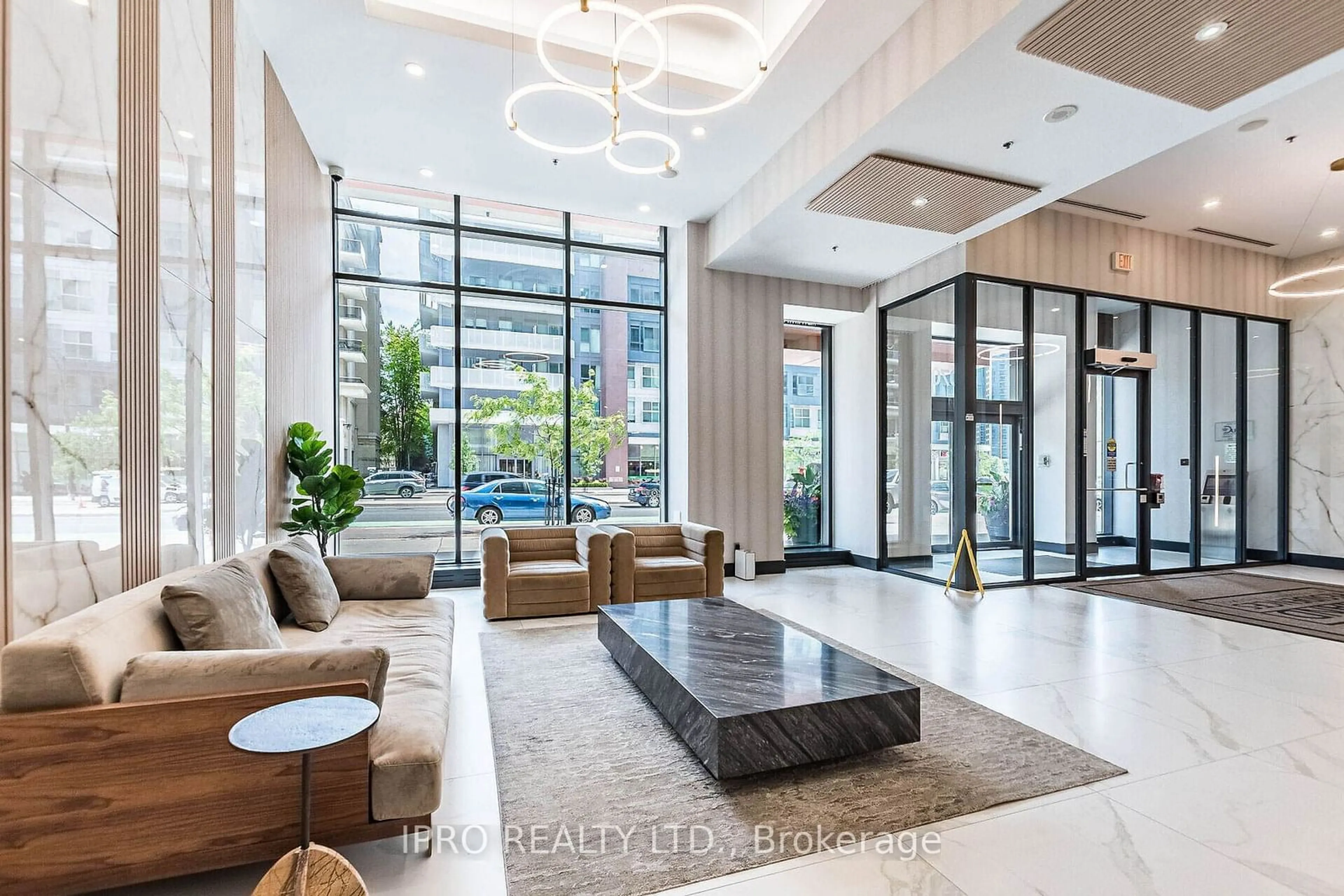 Indoor lobby, wood floors for 4070 Confederation Pkwy #3209, Mississauga Ontario L5B 0E9