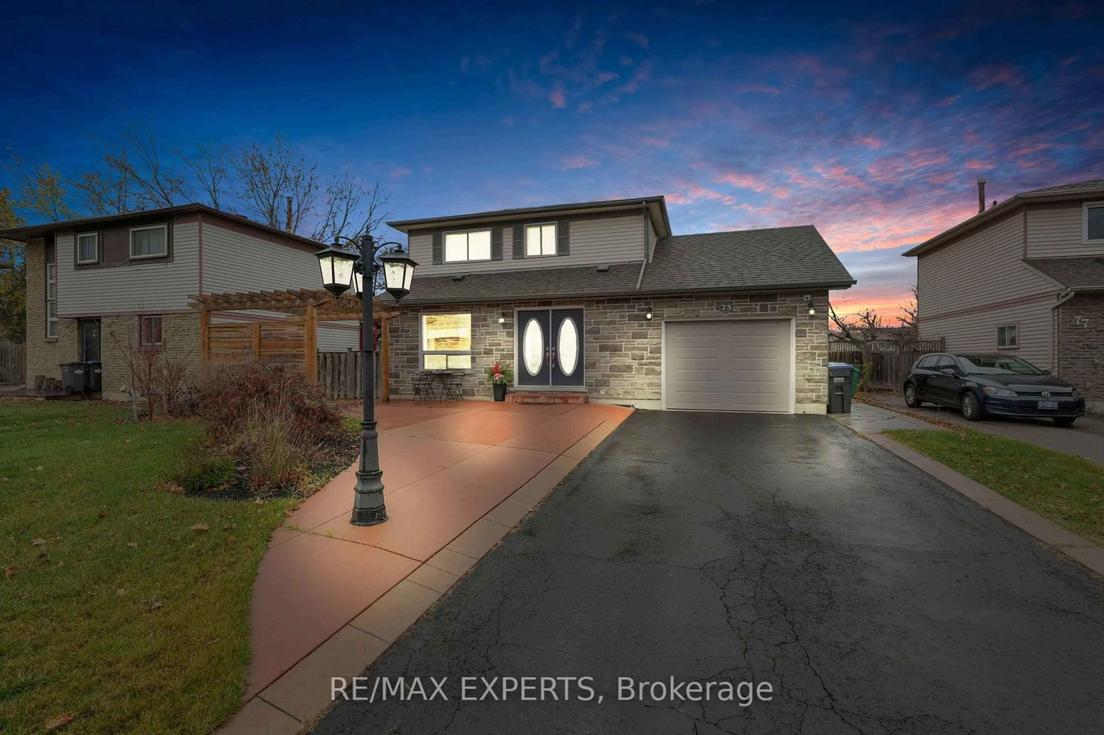 Frontside or backside of a home, the street view for 73 Downey Dr, Caledon Ontario L7E 2B8