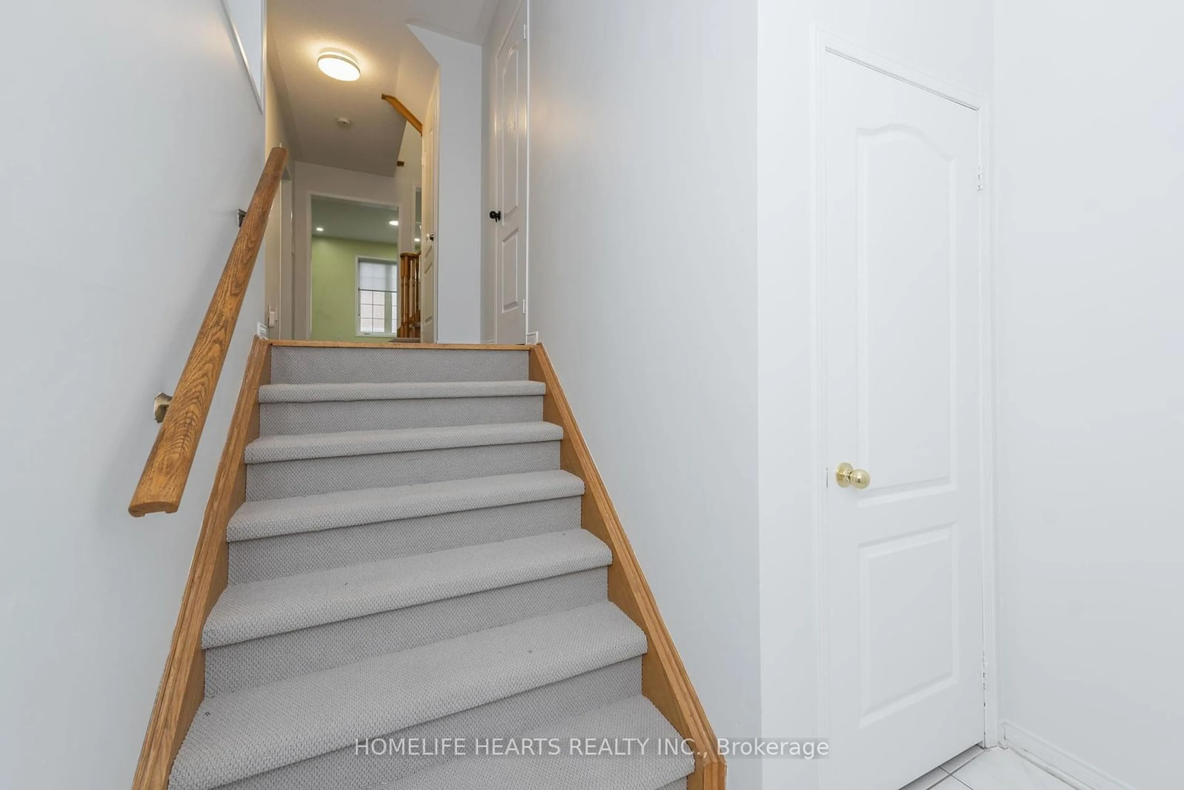 Indoor entryway, not visible floor for 33 Cedarvalley Blvd, Brampton Ontario L7A 2C2