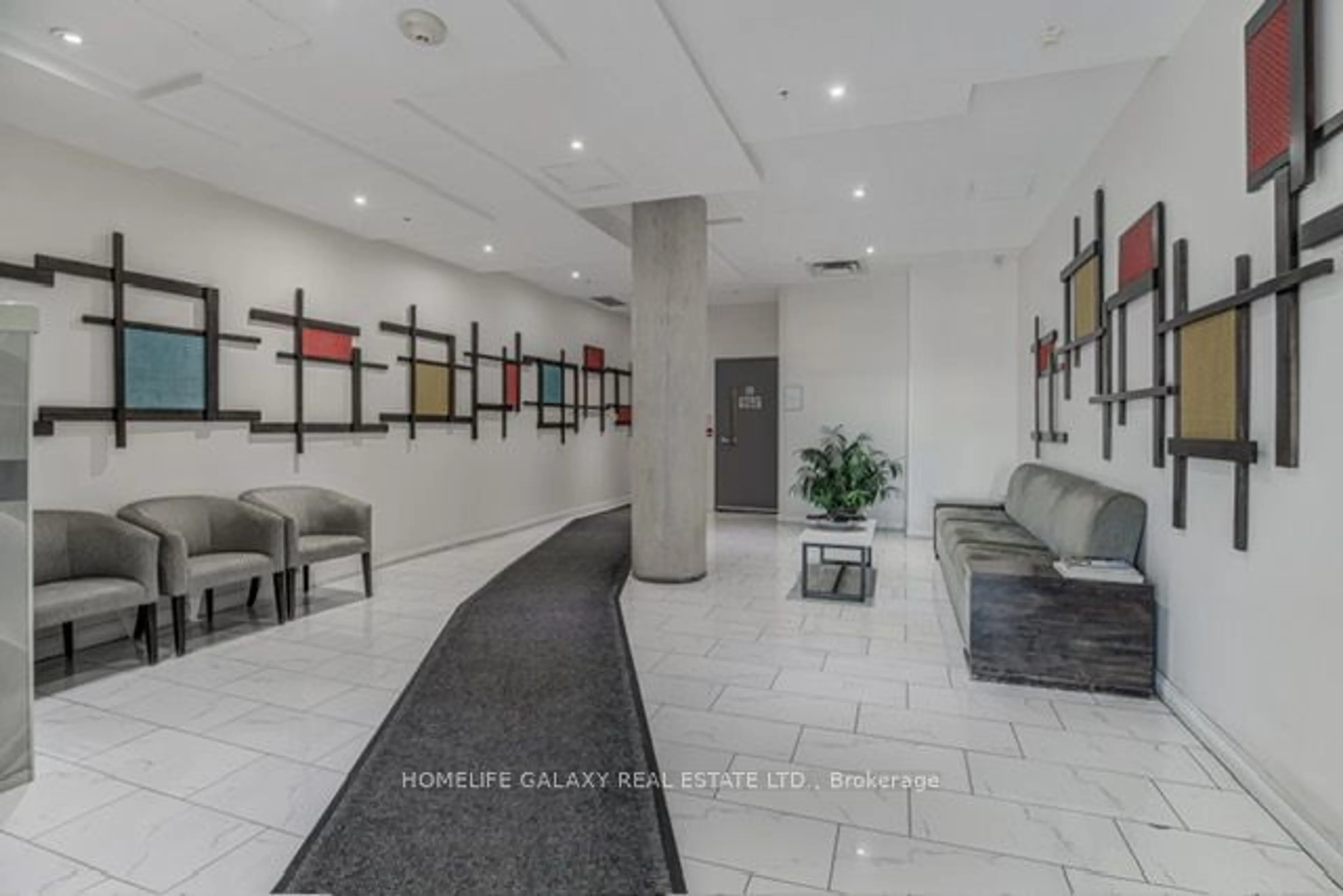 Indoor lobby, ceramic floors for 760 The Queens Way #212, Toronto Ontario M8Z 0E1