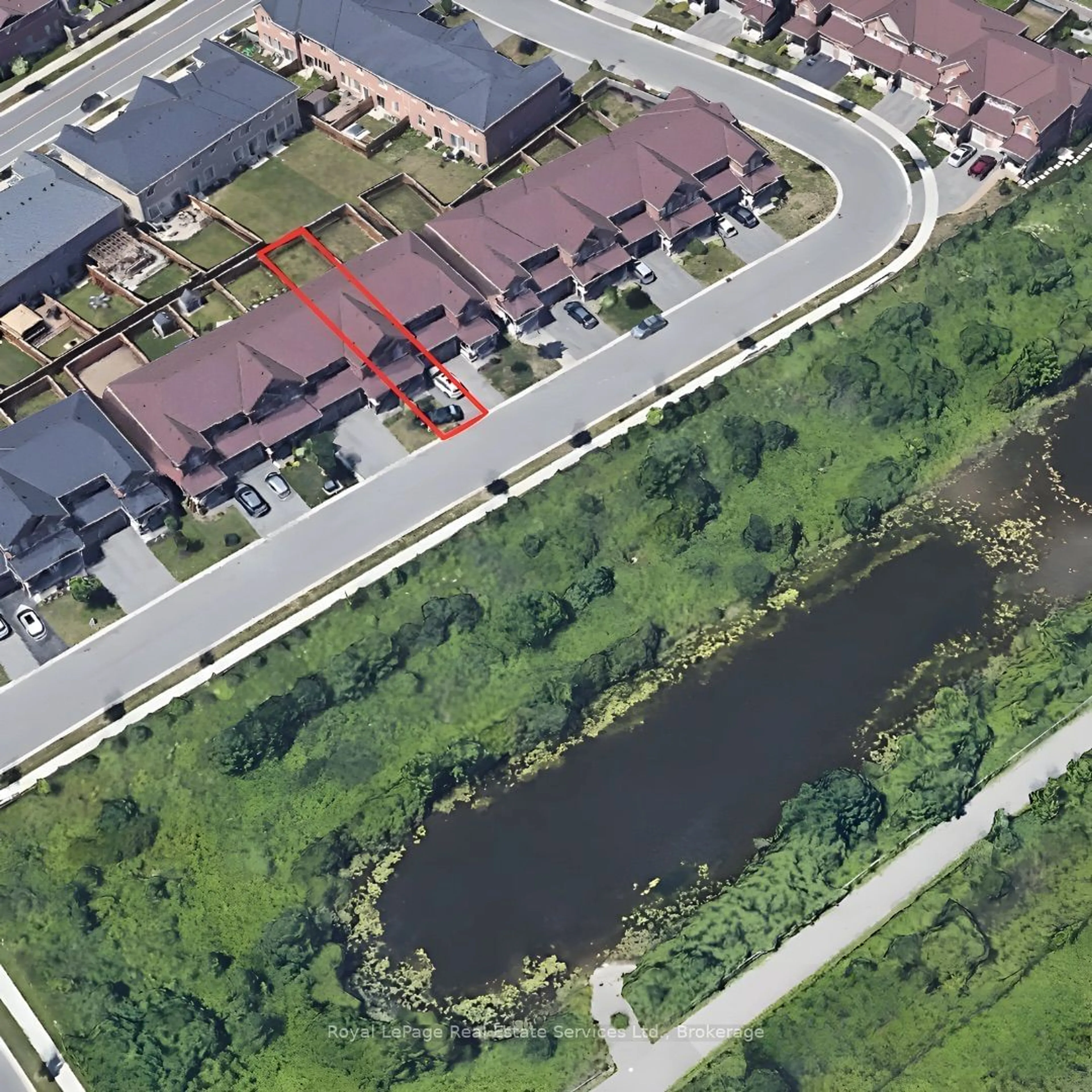 A pic from outside/outdoor area/front of a property/back of a property/a pic from drone, street for 106 HANSON Cres, Milton Ontario L9T 8L5