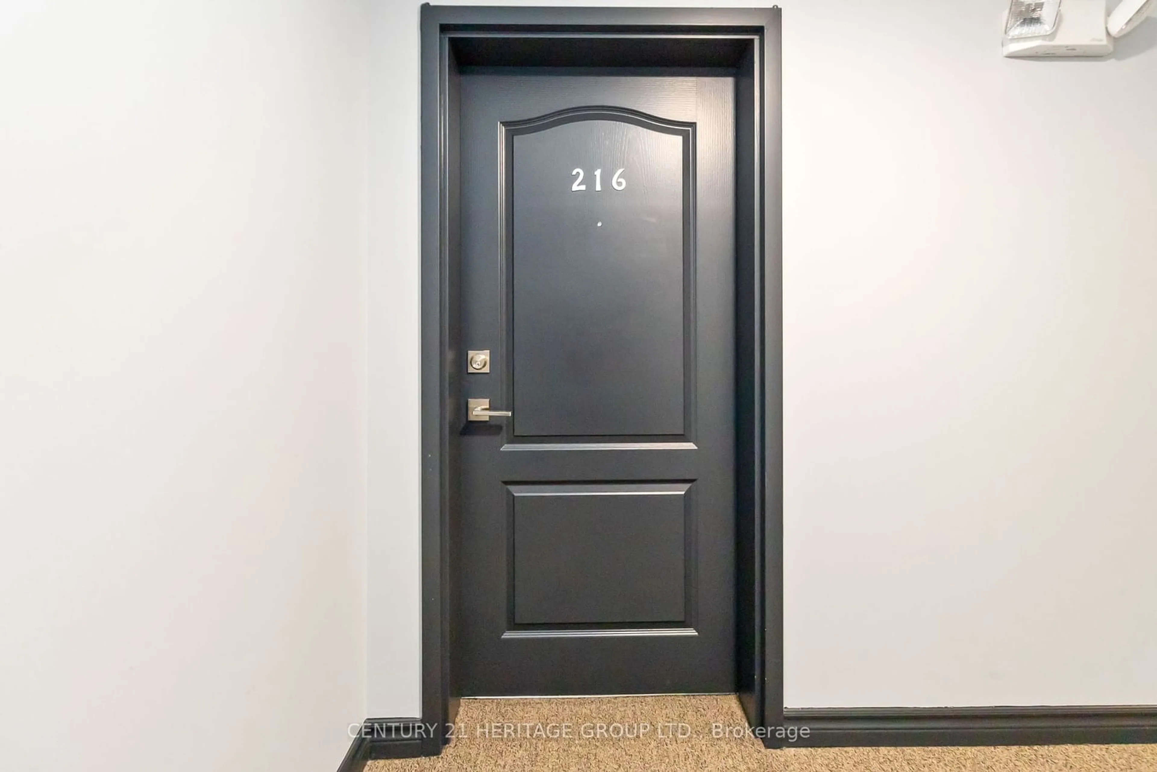 Indoor entryway, unknown floor for 1470 Main St #216, Milton Ontario L9T 8W6