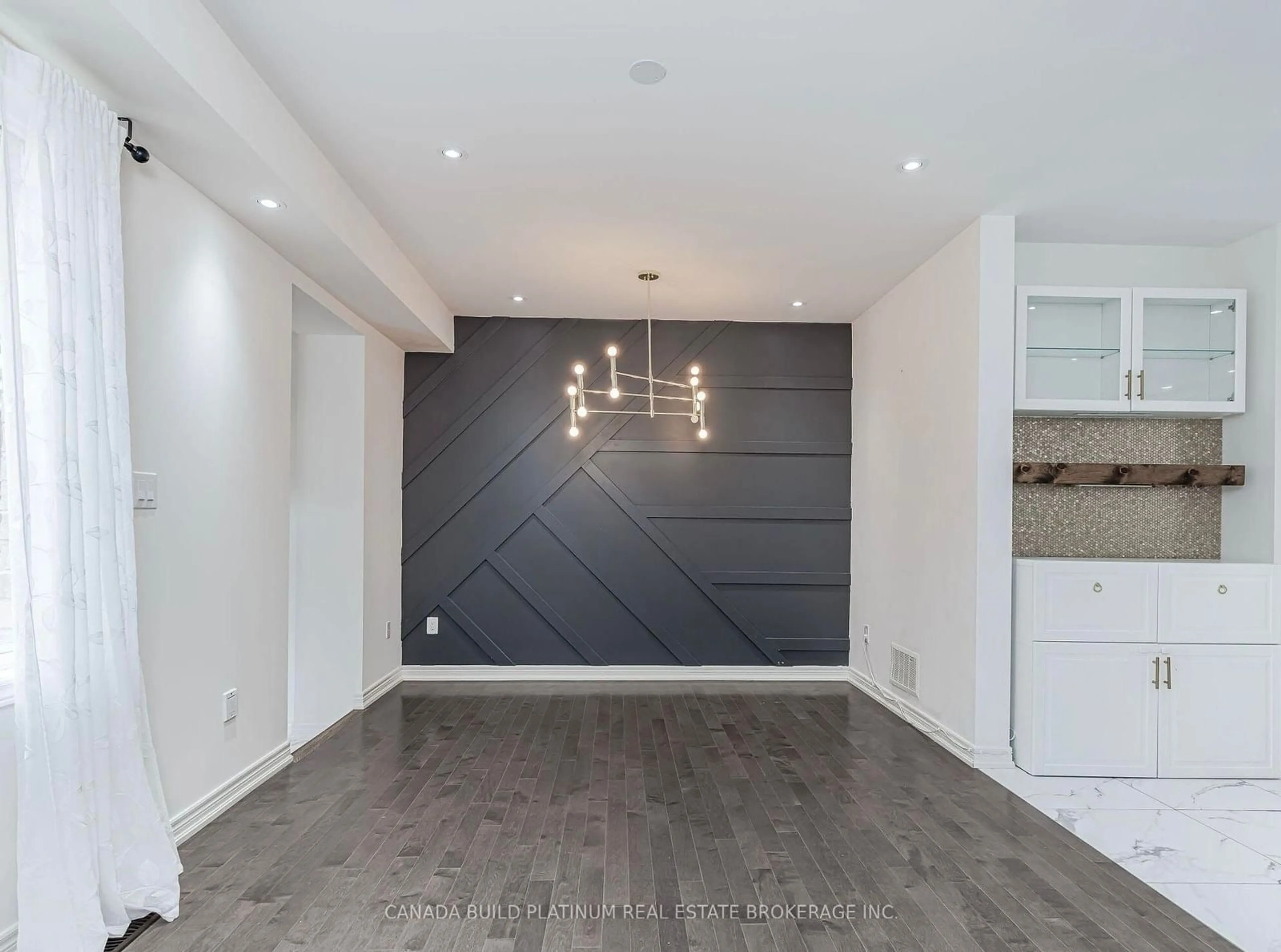 A pic of a room, wood floors for 152 Remembrance Rd, Brampton Ontario L7A 0G1