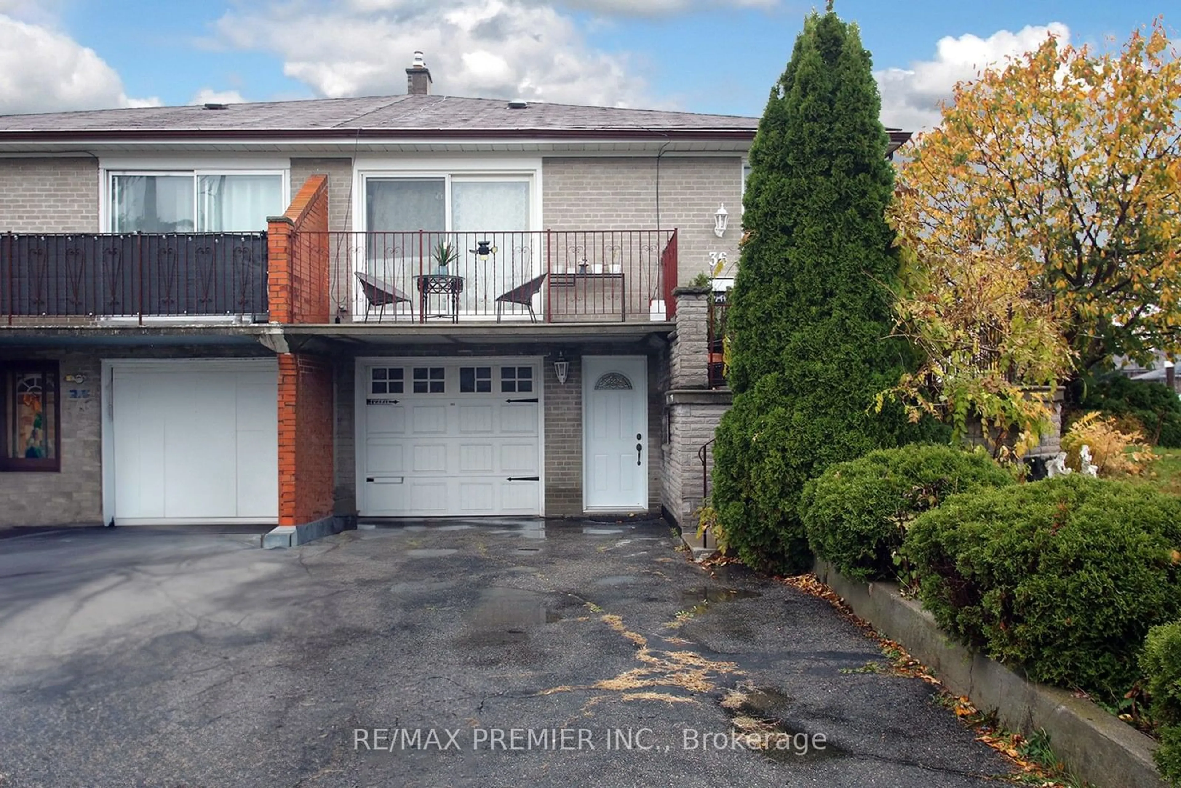 A pic from exterior of the house or condo, the street view for 36 Newlin Cres, Toronto Ontario M3L 1X6