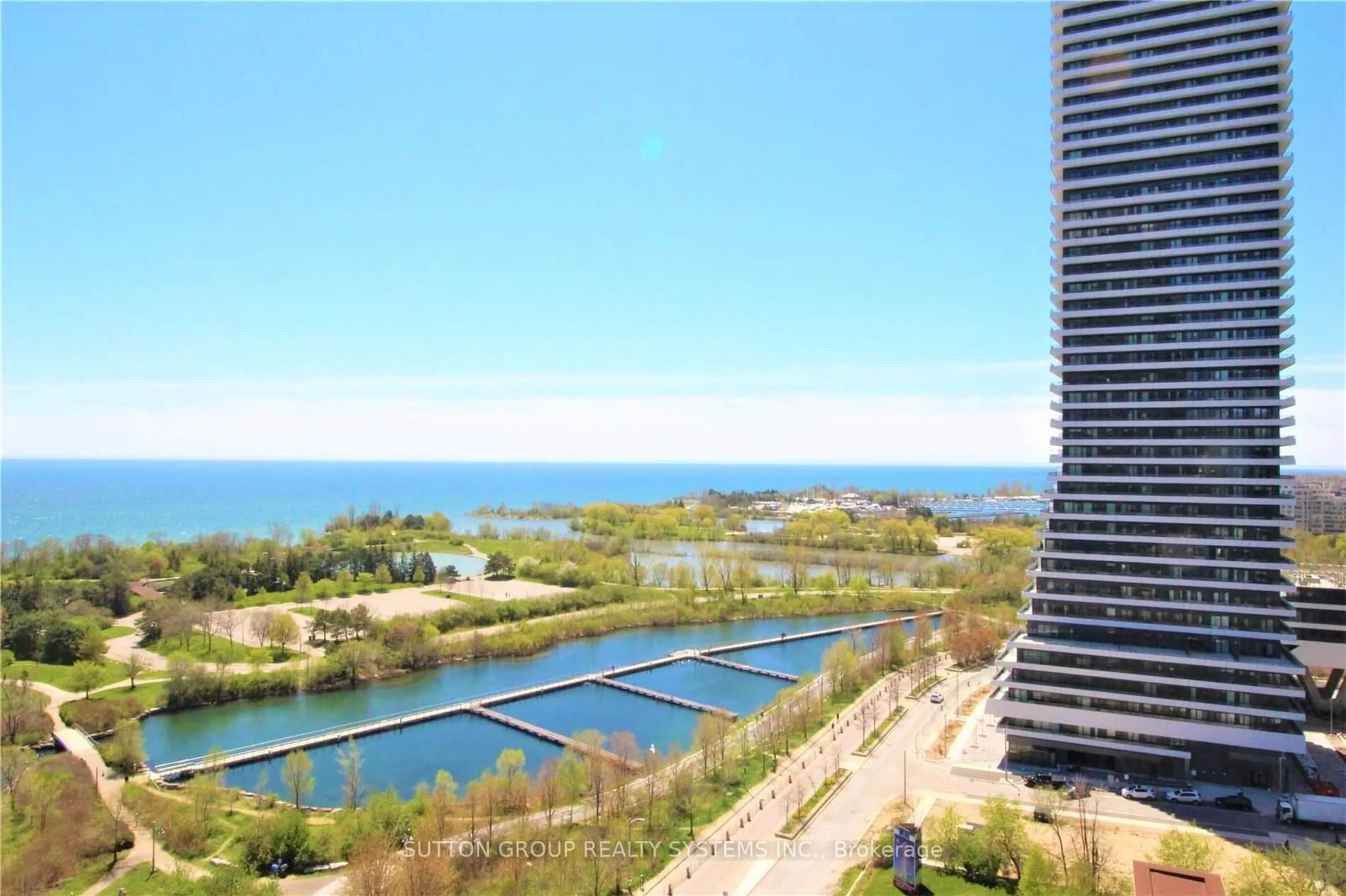 A pic from exterior of the house or condo, the view of lake or river for 59 Annie Craig Dr #1505, Toronto Ontario M8V 0C4