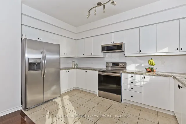 Additional property image - 355 Hobbs Cres