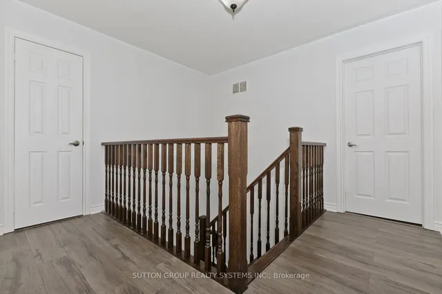 Additional property image - 355 Hobbs Cres