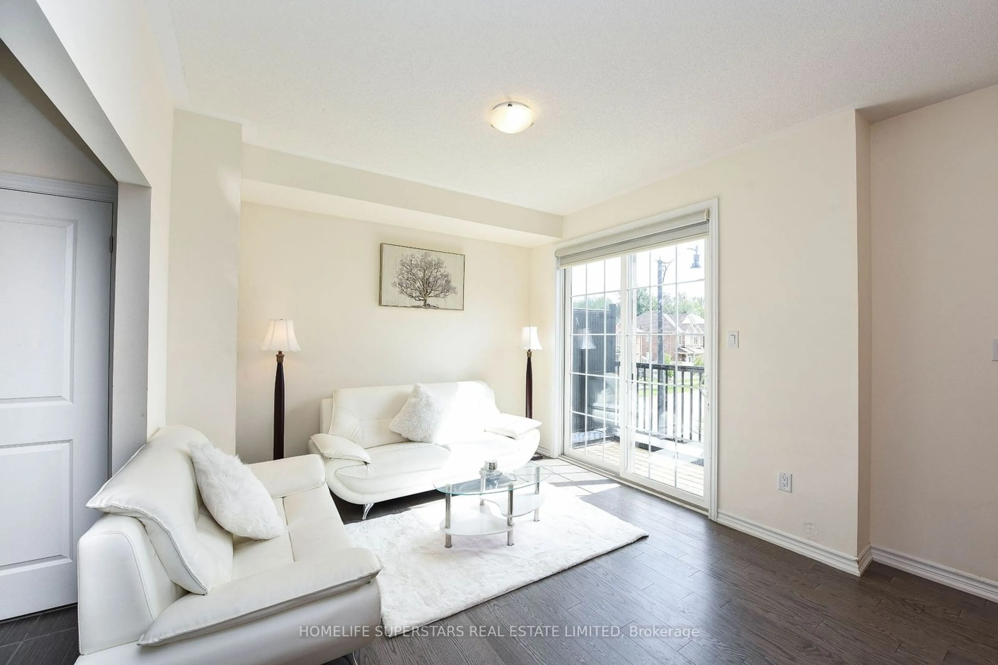 Living room, wood floors for 65 Allegro Dr, Brampton Ontario L6Y 5Y4