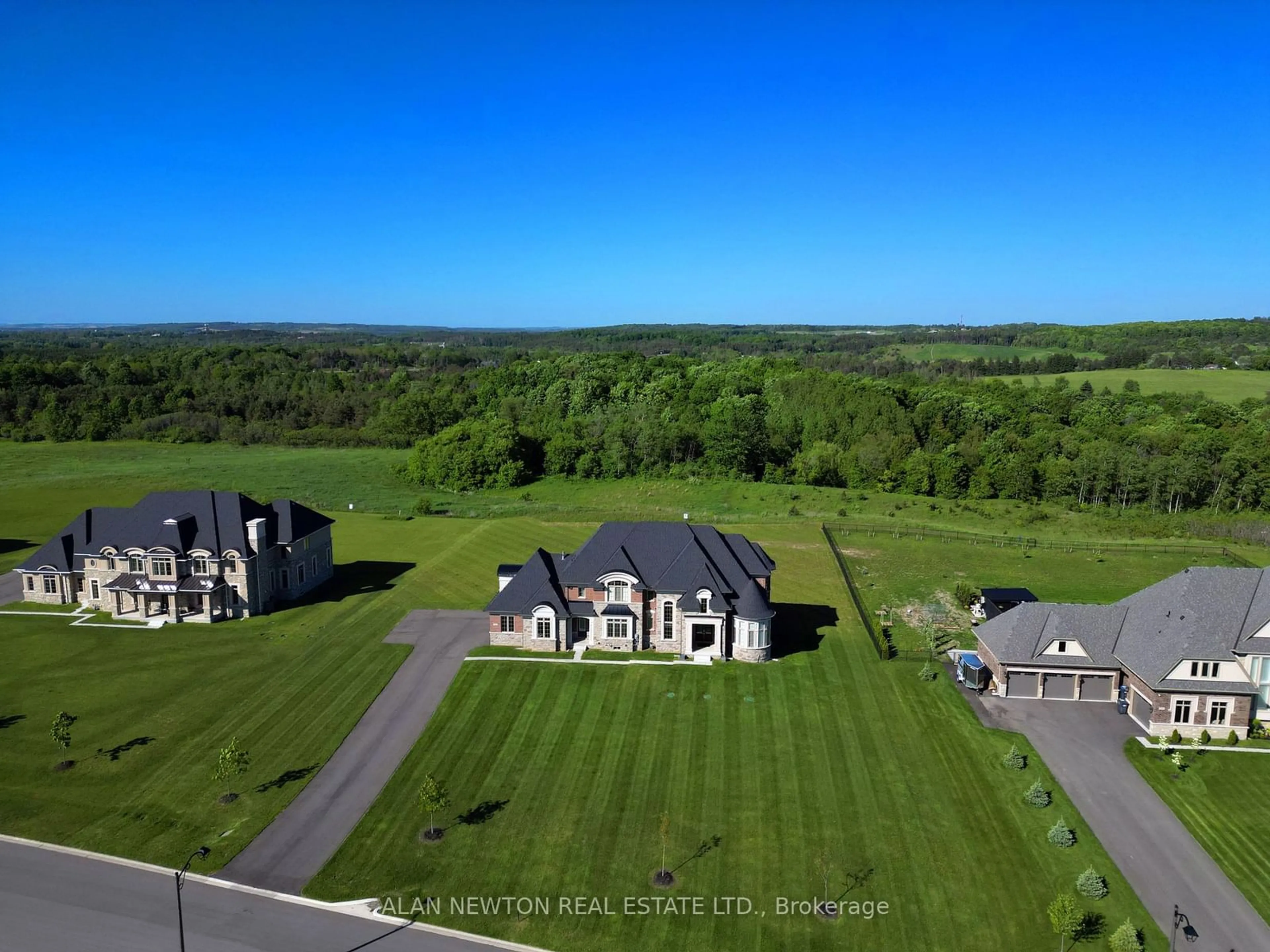 Frontside or backside of a home, the street view for 276 Amos Dr, Caledon Ontario L7E 4L7