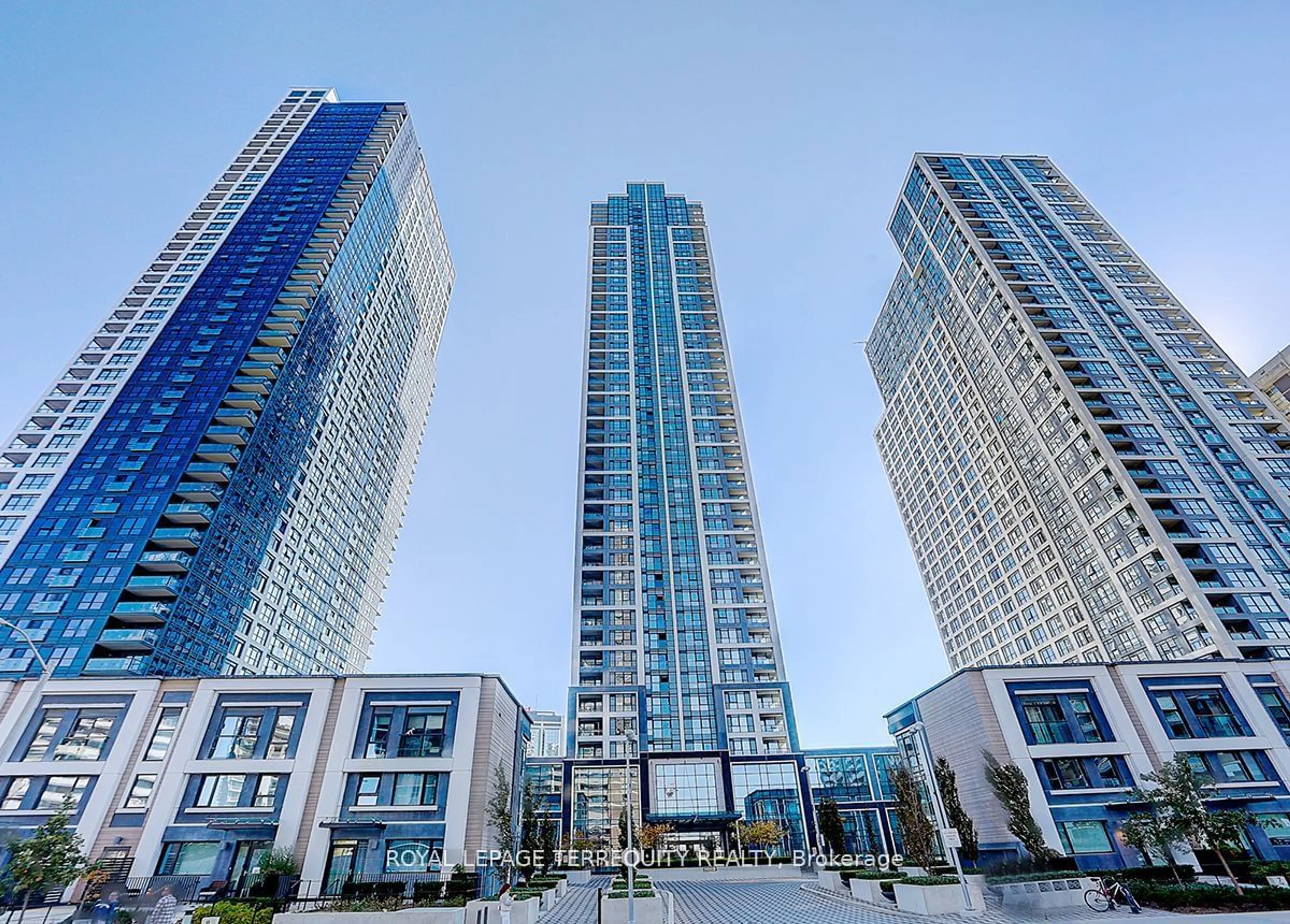 A pic from exterior of the house or condo, the view of city buildings for 7 Mabelle Ave #1207, Toronto Ontario M9A 0C9